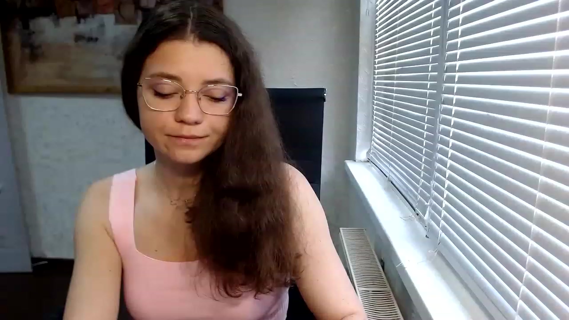 Gallery image thumbnail from SweetArinaA's myfreecams stream on, 06/14/2023, 08:21 image 10 of 20