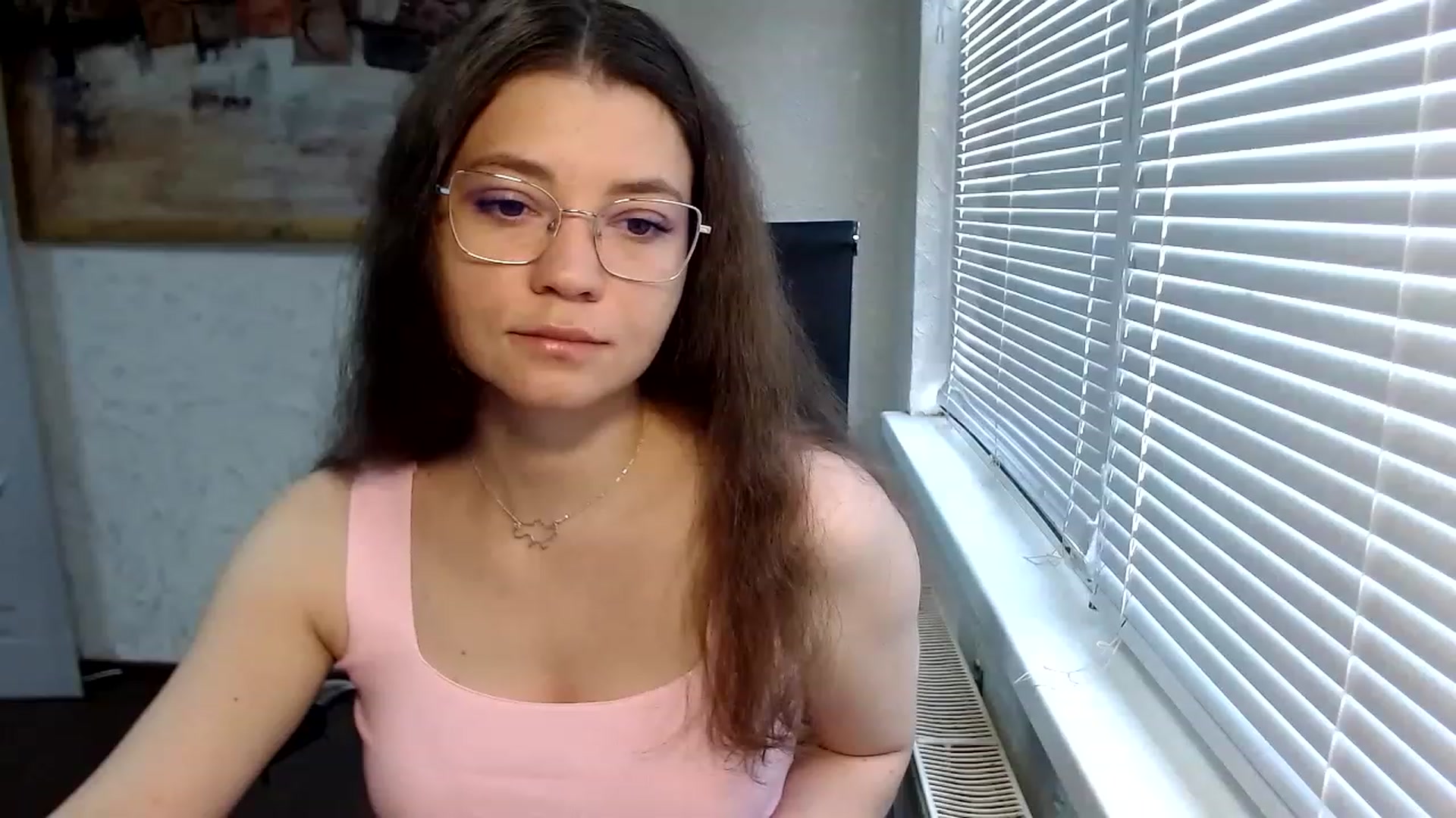 Gallery image thumbnail from SweetArinaA's myfreecams stream on, 06/14/2023, 08:21 image 1 of 20