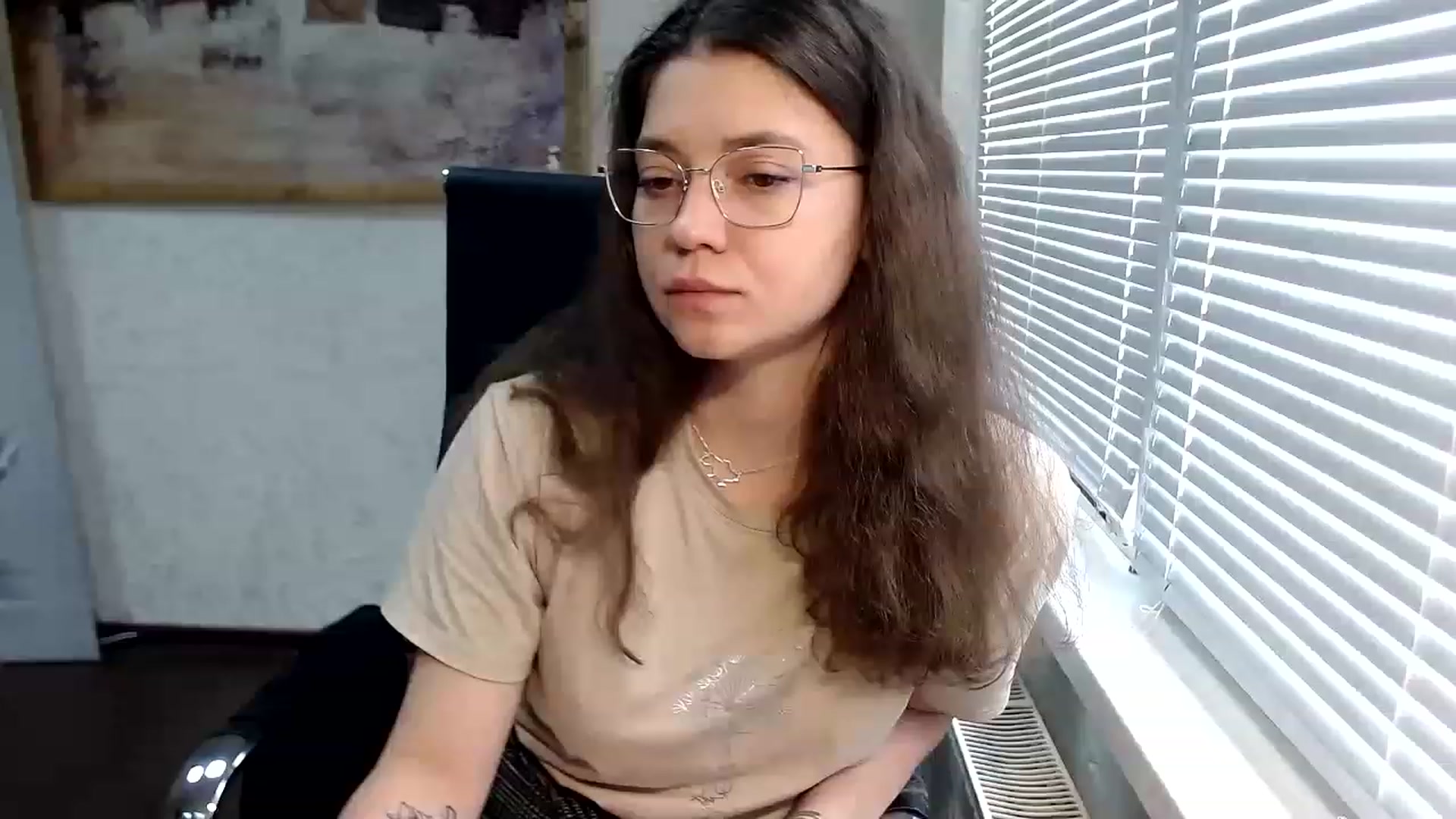 Gallery image thumbnail from SweetArinaA's myfreecams stream on, 06/14/2023, 09:54 image 16 of 20