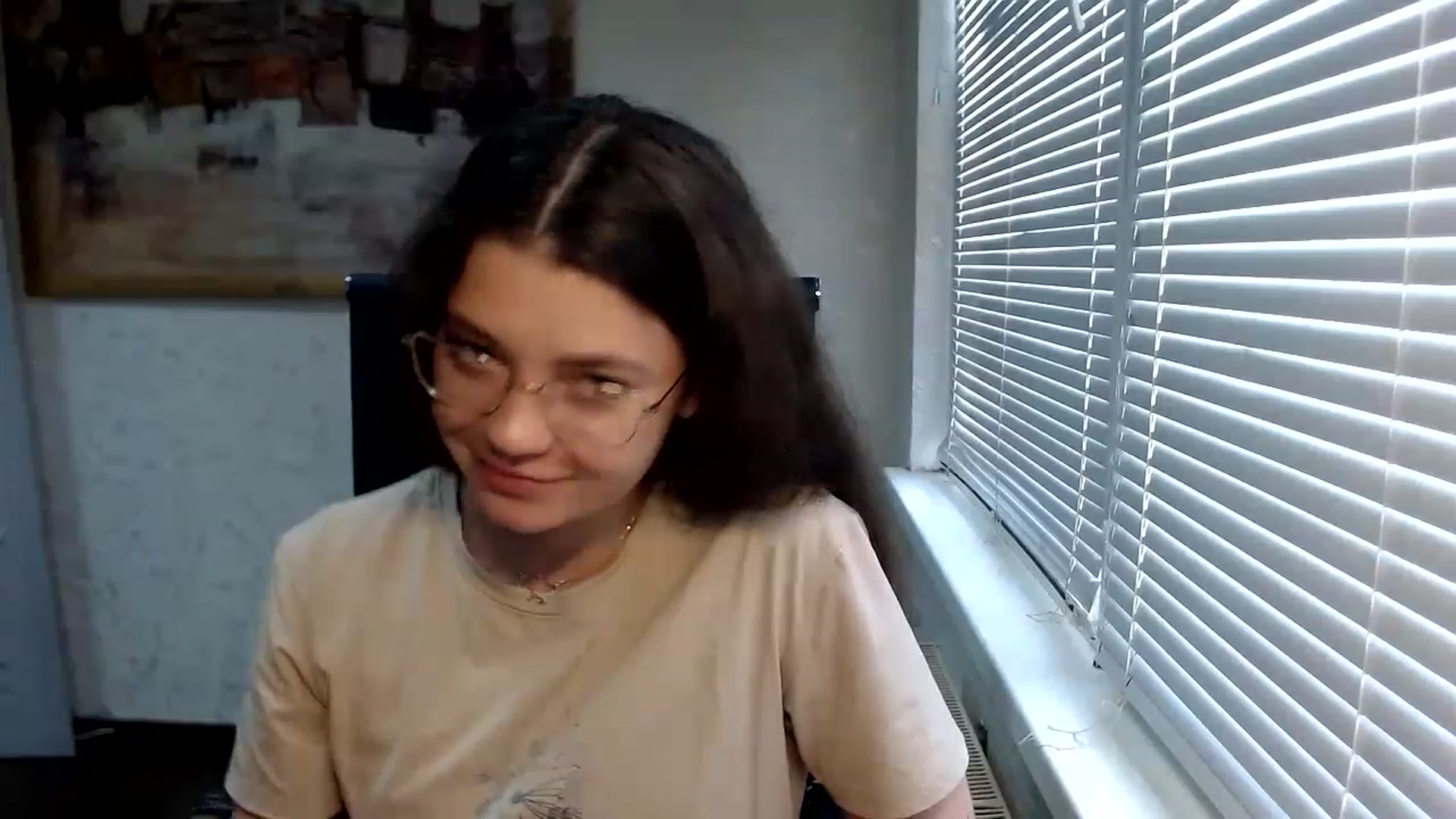 Gallery image thumbnail from SweetArinaA's myfreecams stream on, 06/14/2023, 09:54 image 5 of 20