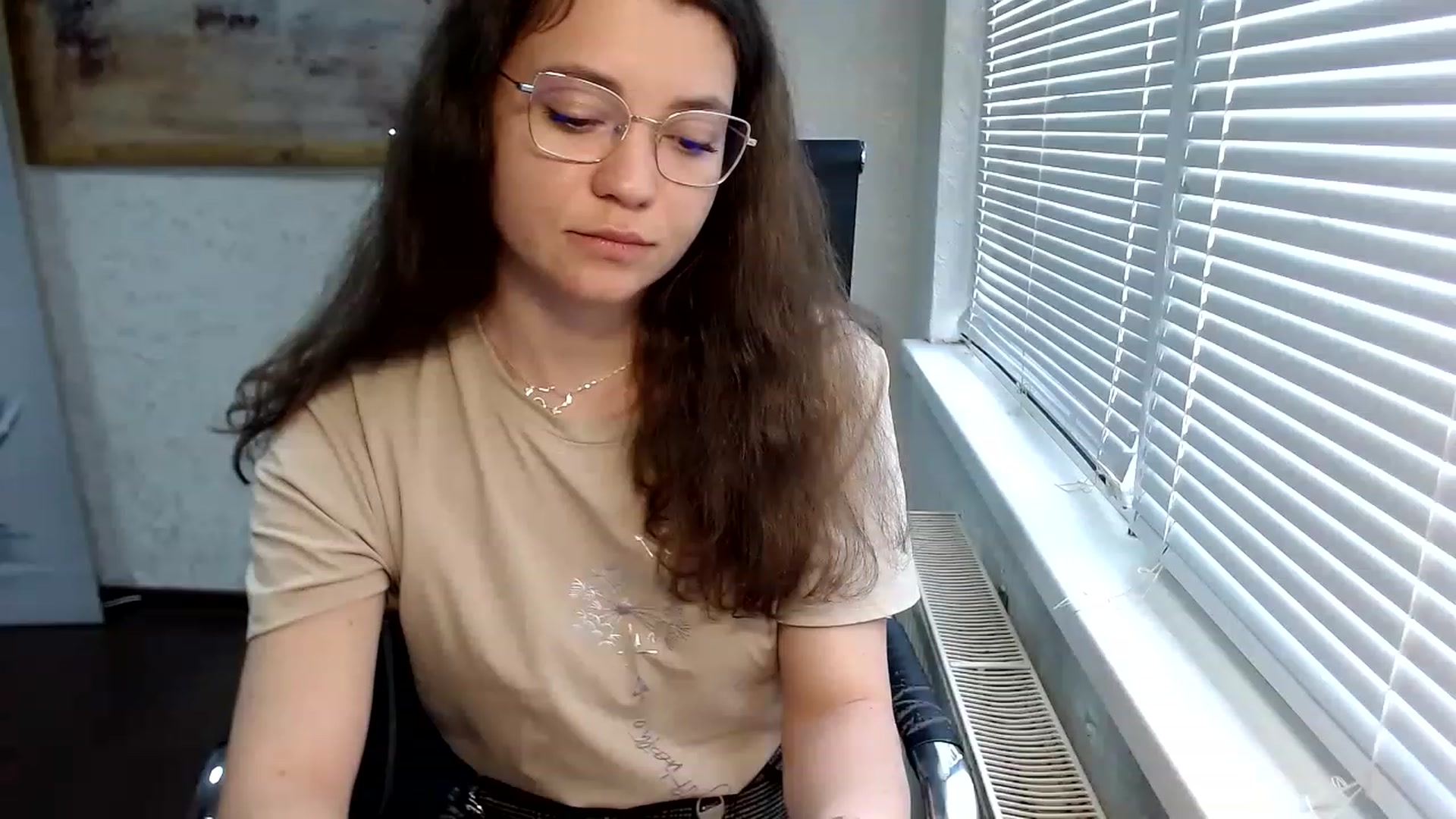 Gallery image thumbnail from SweetArinaA's myfreecams stream on, 06/14/2023, 09:54 image 10 of 20