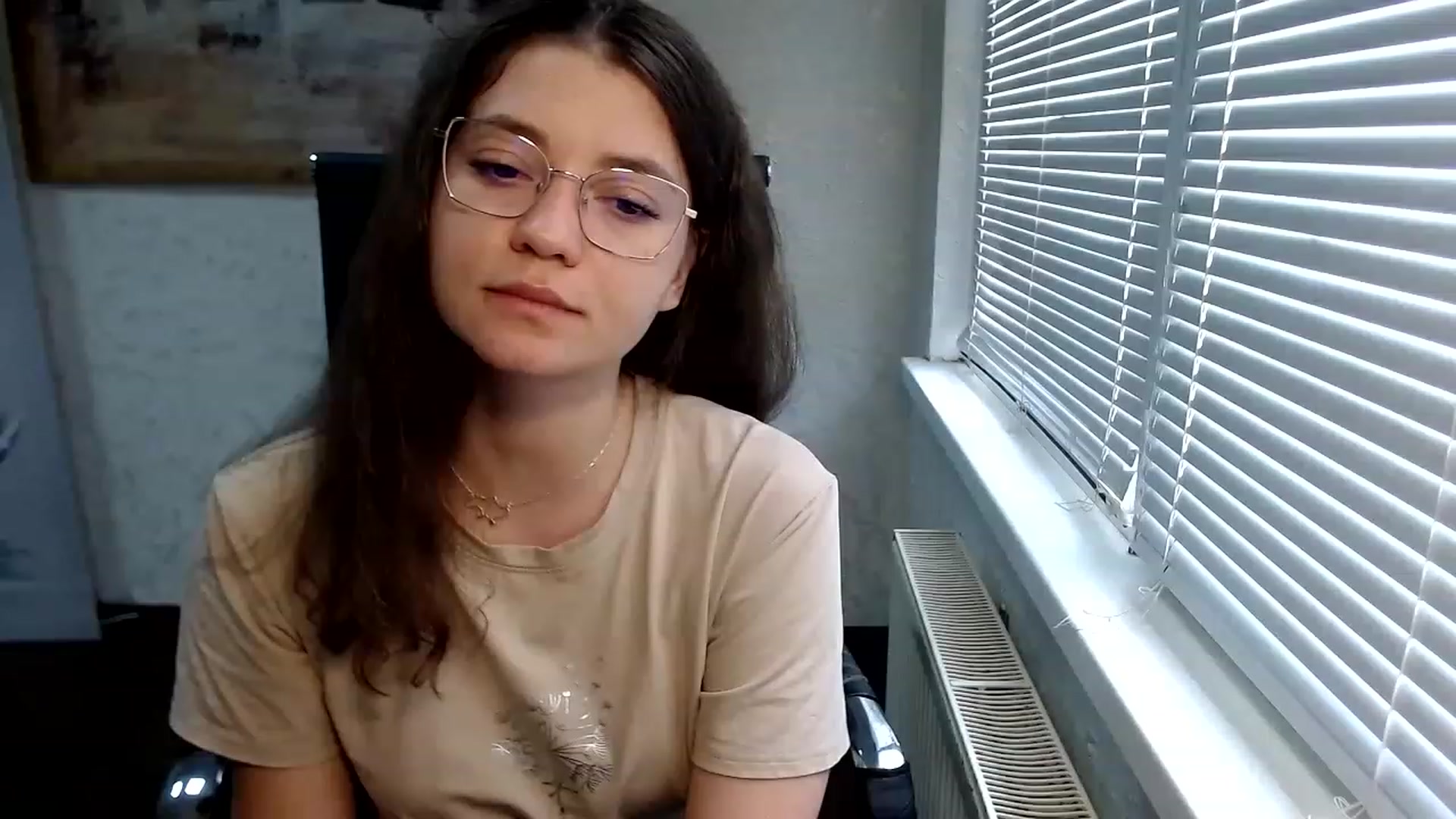 Gallery image thumbnail from SweetArinaA's myfreecams stream on, 06/14/2023, 09:54 image 19 of 20