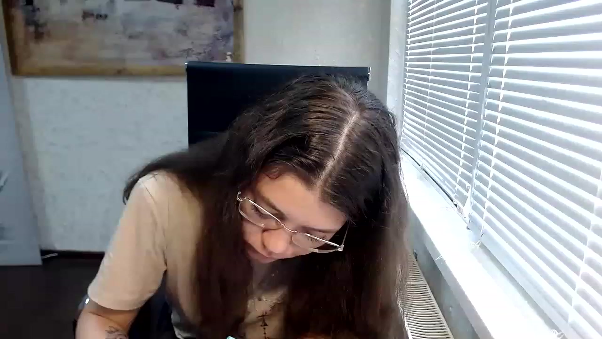 Gallery image thumbnail from SweetArinaA's myfreecams stream on, 06/14/2023, 10:11 image 11 of 20