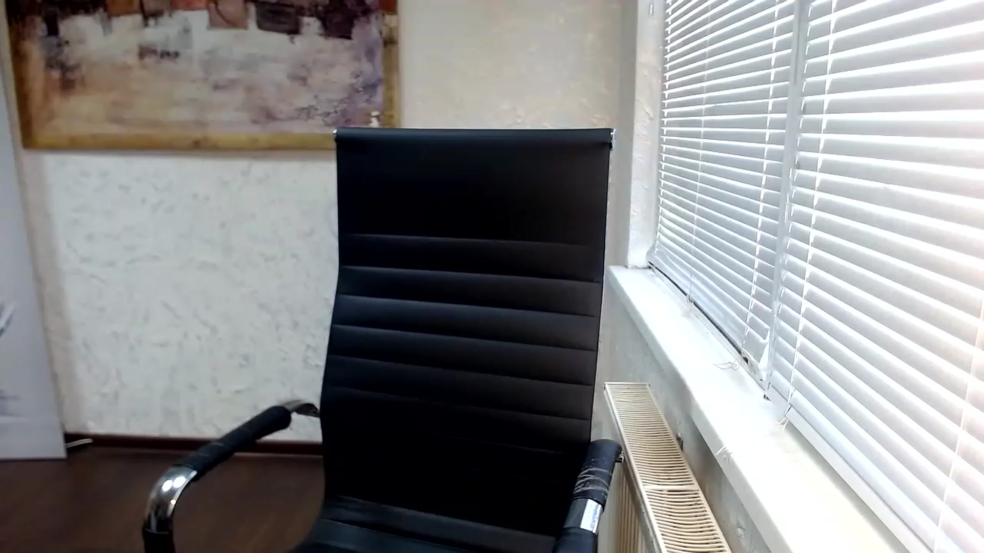 Gallery image thumbnail from SweetArinaA's myfreecams stream on, 06/16/2023, 11:25 image 5 of 20