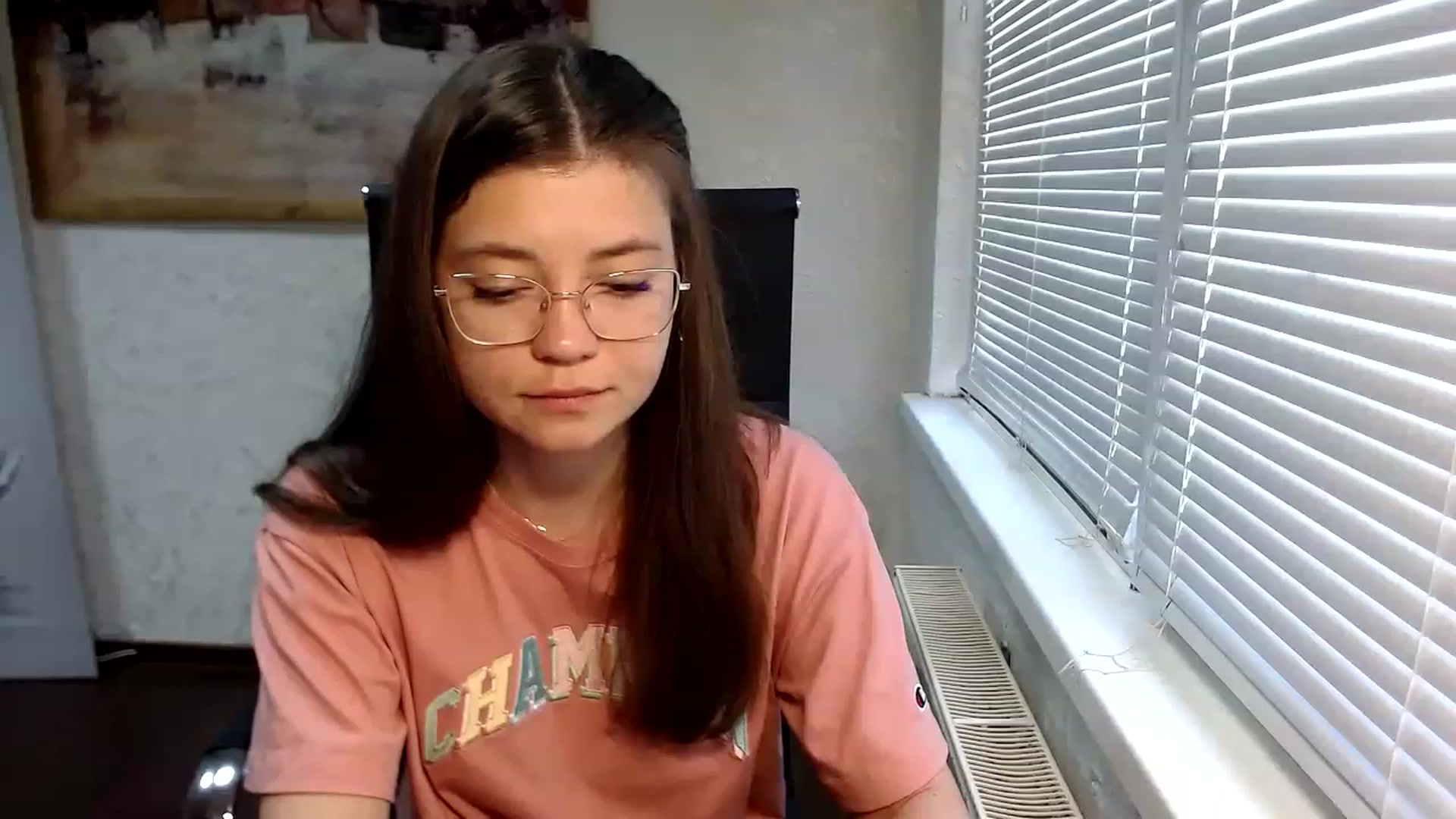 Gallery image thumbnail from SweetArinaA's myfreecams stream on, 06/16/2023, 11:25 image 3 of 20
