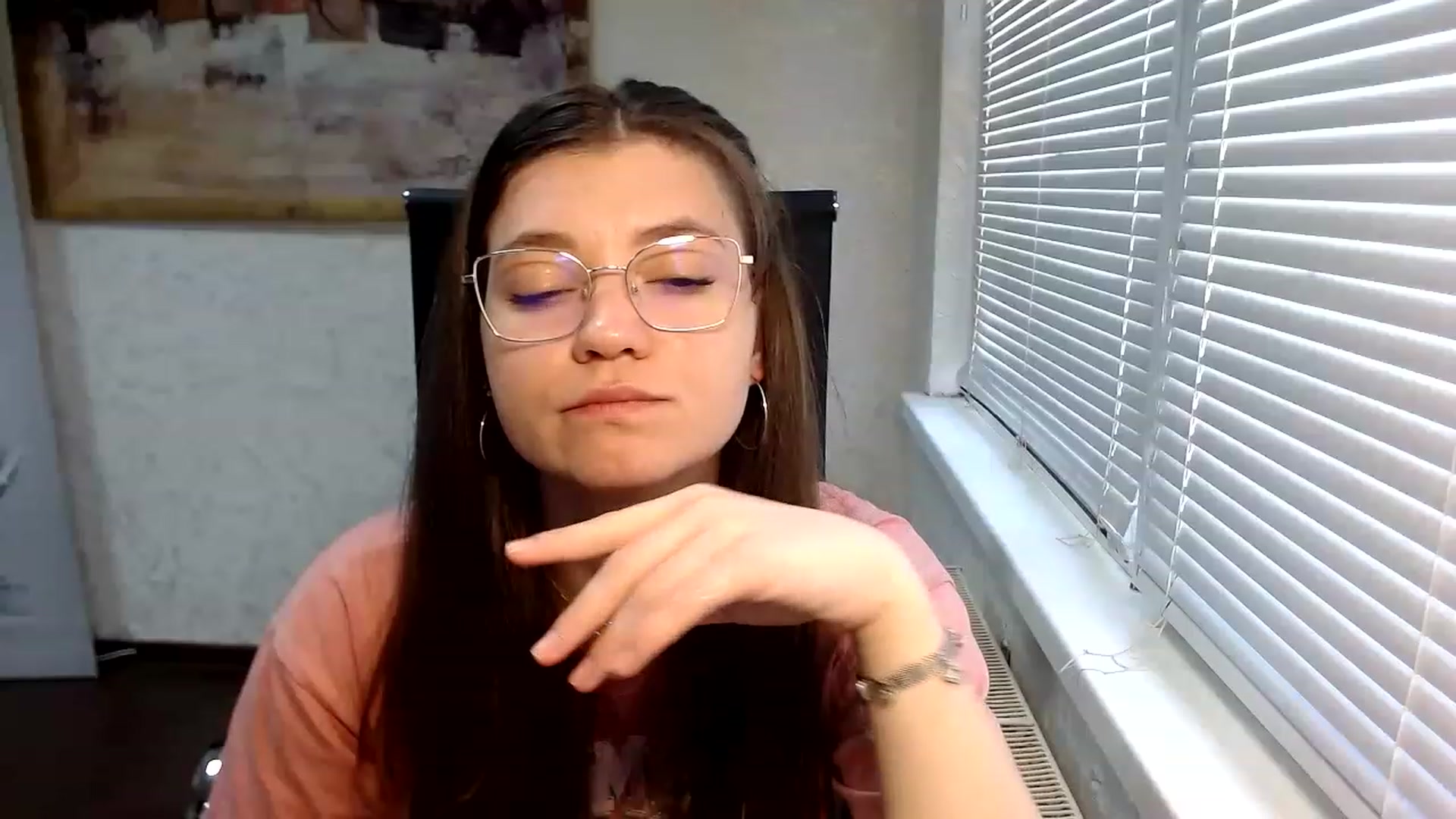 Gallery image thumbnail from SweetArinaA's myfreecams stream on, 06/16/2023, 11:25 image 7 of 20