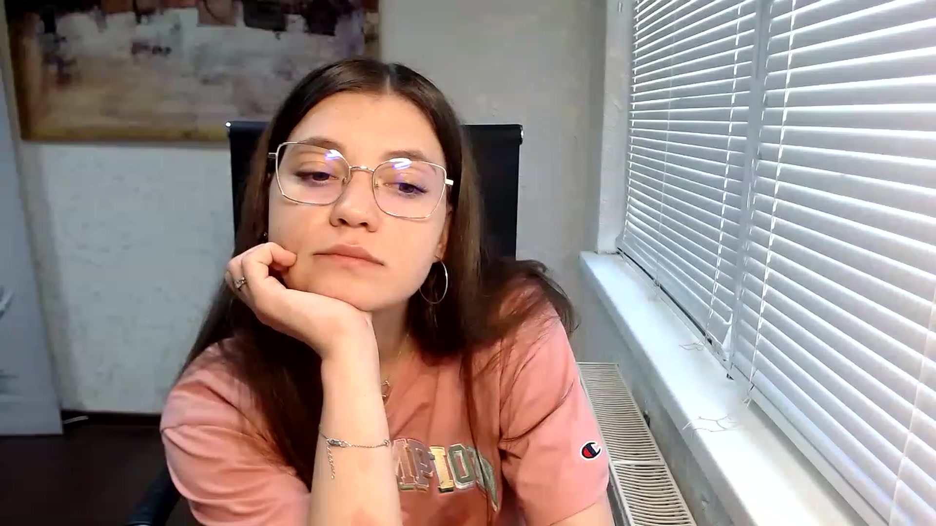 Gallery image thumbnail from SweetArinaA's myfreecams stream on, 06/16/2023, 13:12 image 16 of 20