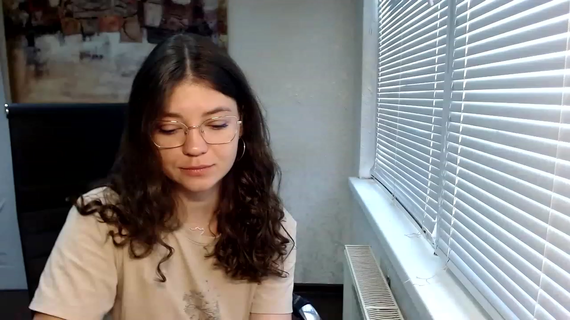 Gallery image thumbnail from SweetArinaA's myfreecams stream on, 06/17/2023, 12:23 image 11 of 20