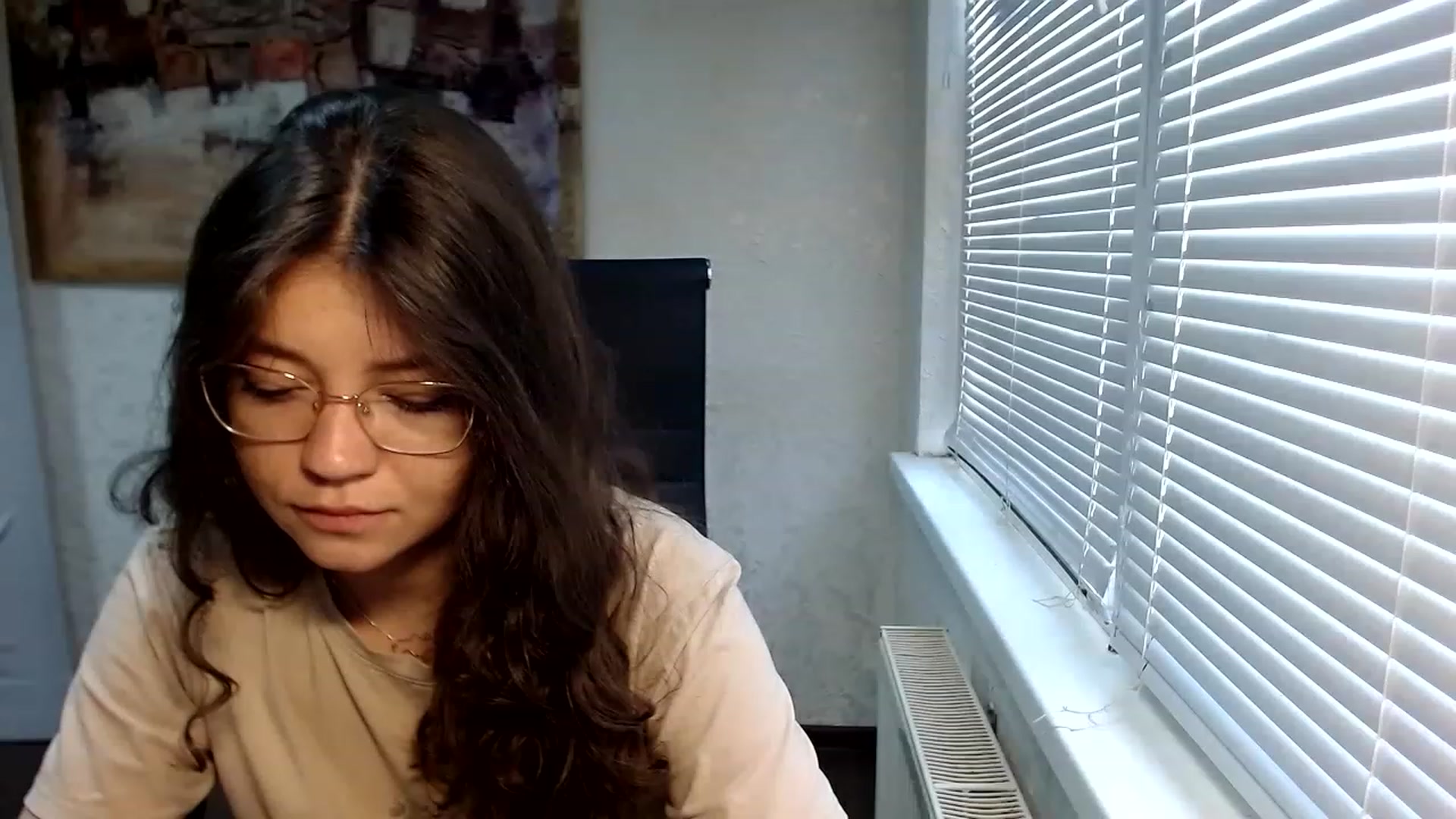 Gallery image thumbnail from SweetArinaA's myfreecams stream on, 06/17/2023, 12:23 image 5 of 20
