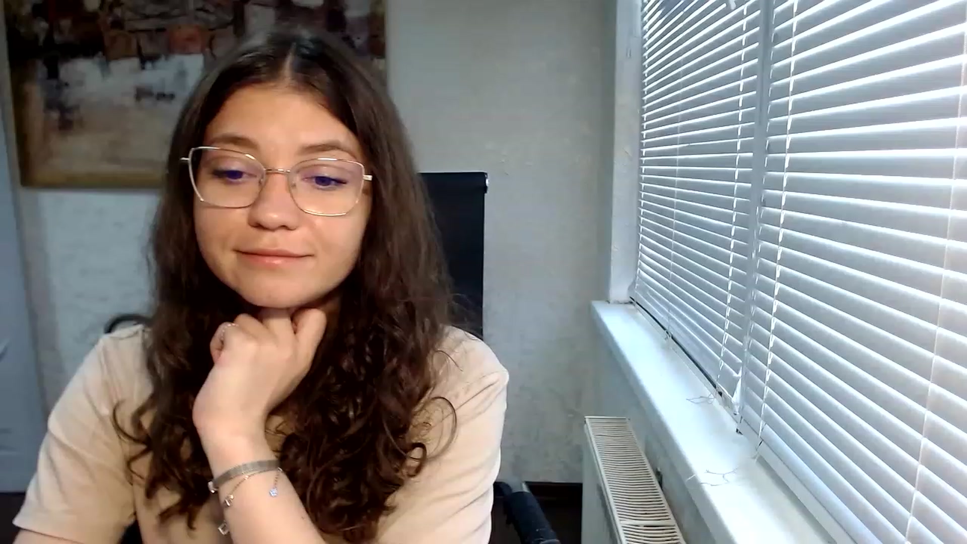 Gallery image thumbnail from SweetArinaA's myfreecams stream on, 06/17/2023, 12:23 image 17 of 20