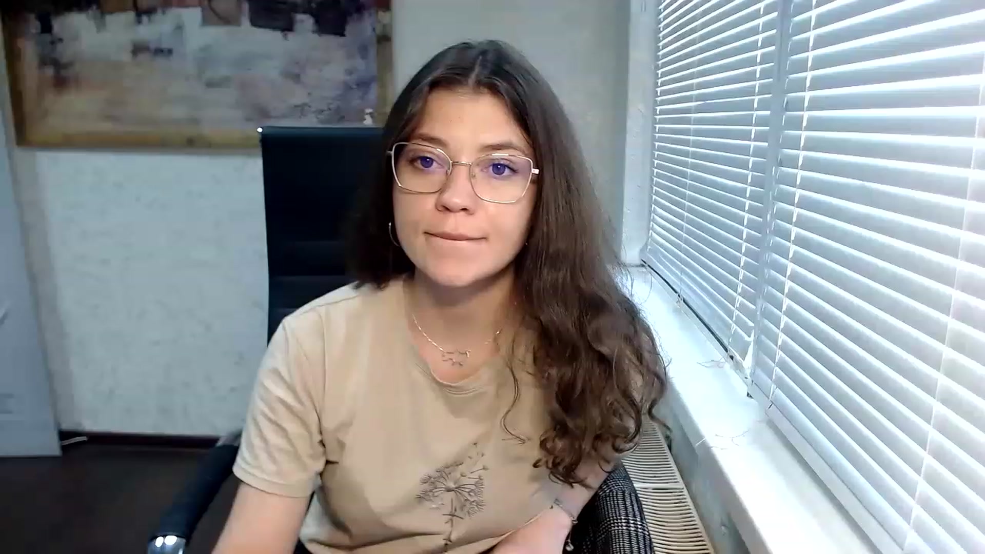 Gallery image thumbnail from SweetArinaA's myfreecams stream on, 06/17/2023, 15:01 image 13 of 20