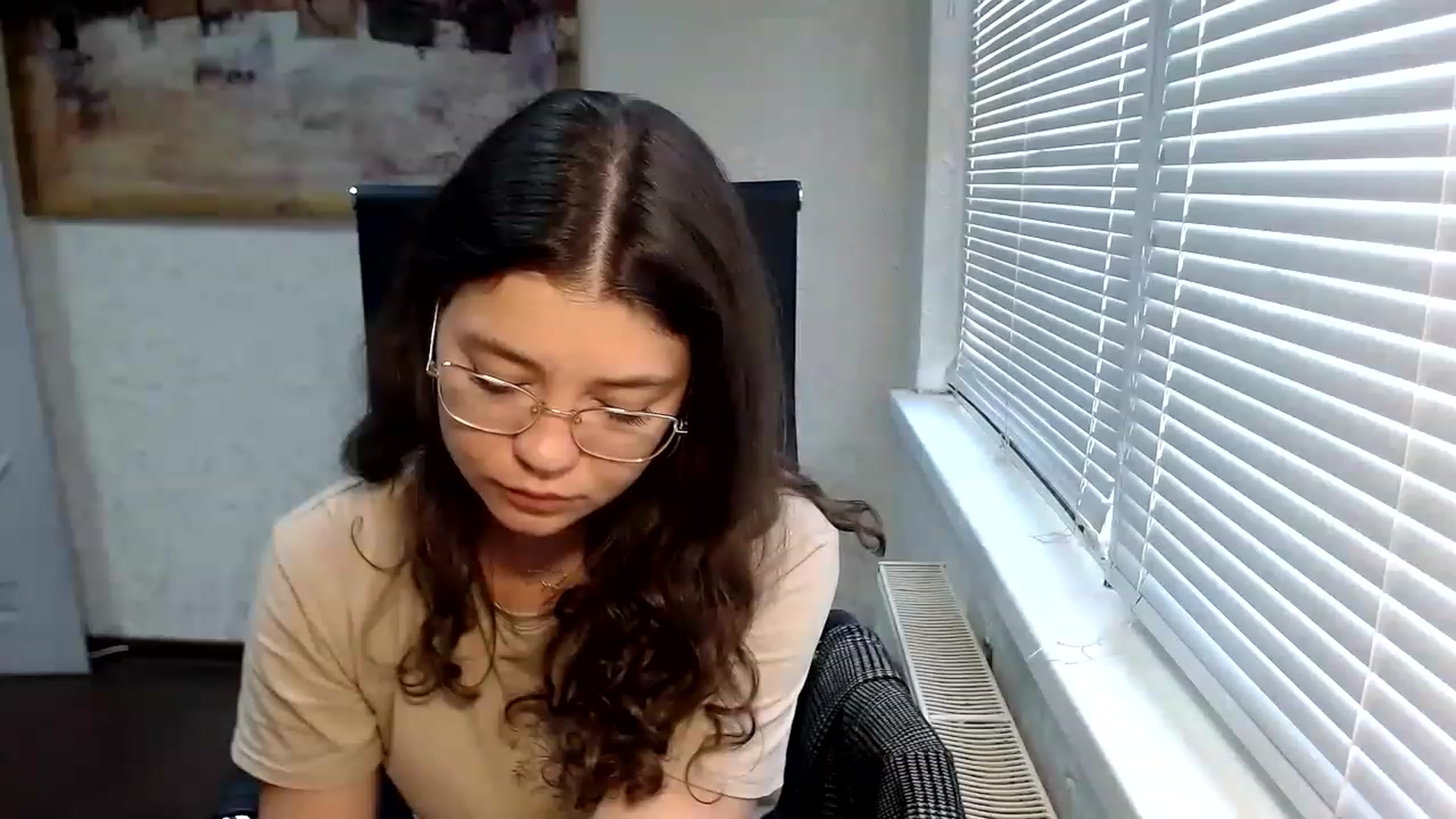 Gallery image thumbnail from SweetArinaA's myfreecams stream on, 06/17/2023, 15:01 image 2 of 20