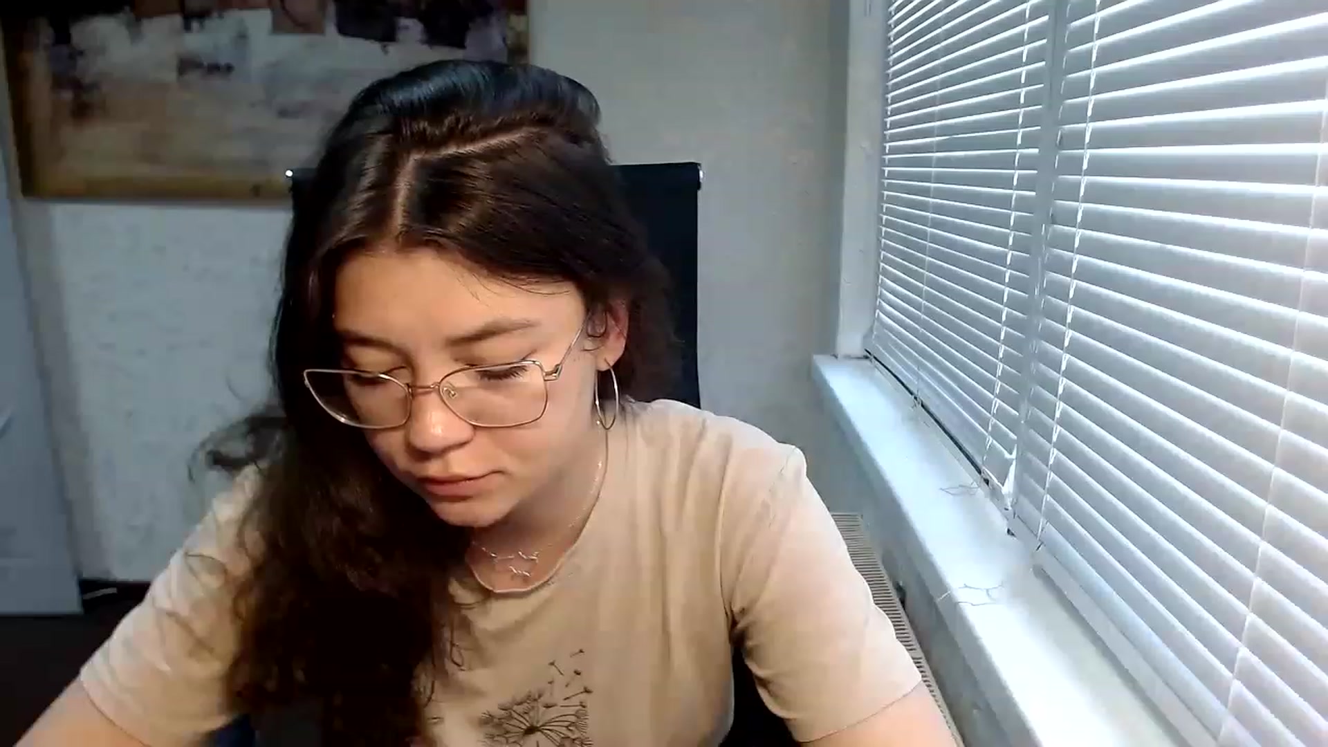 Gallery image thumbnail from SweetArinaA's myfreecams stream on, 06/17/2023, 15:01 image 11 of 20