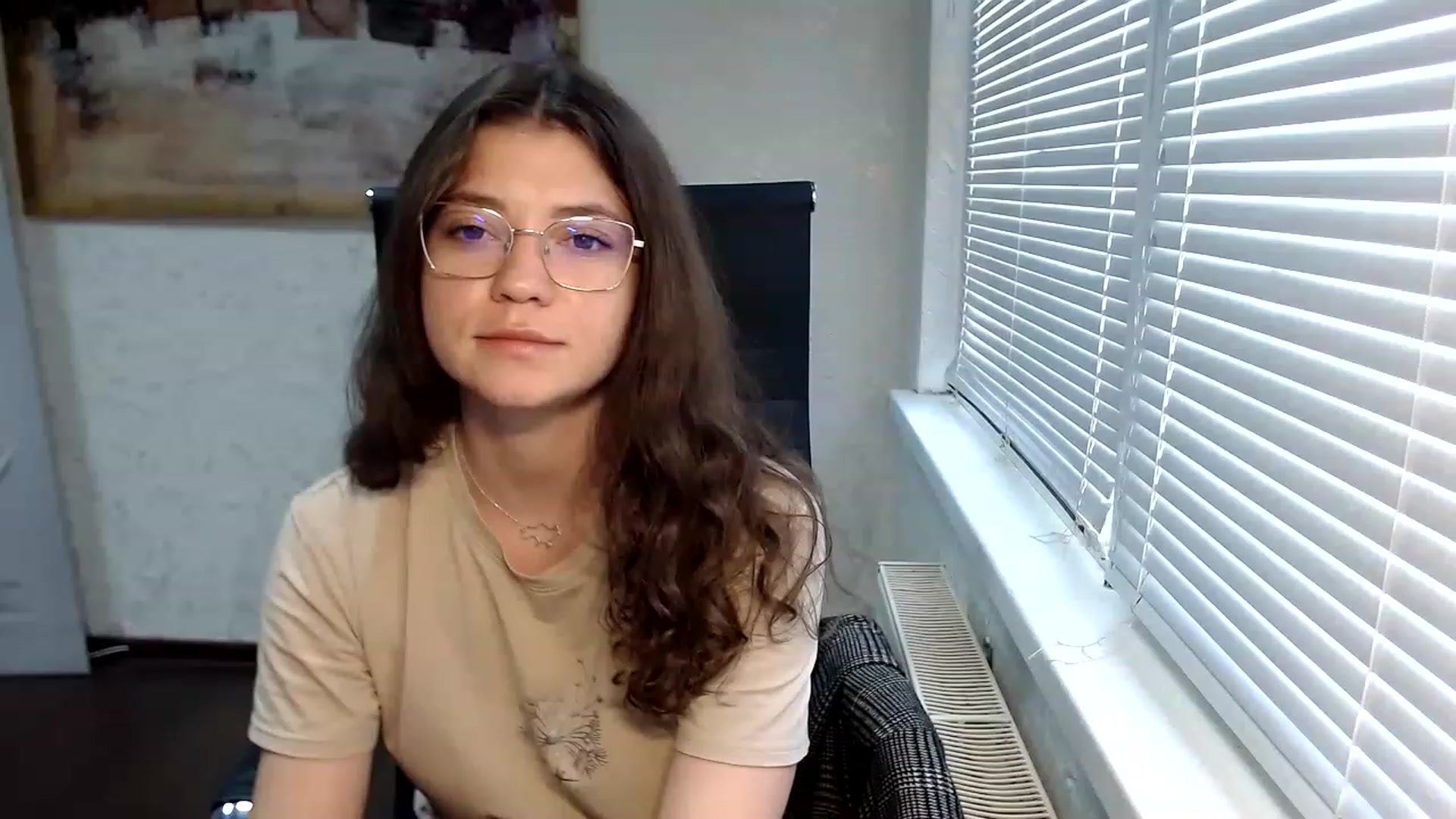 Gallery image thumbnail from SweetArinaA's myfreecams stream on, 06/17/2023, 15:01 image 14 of 20