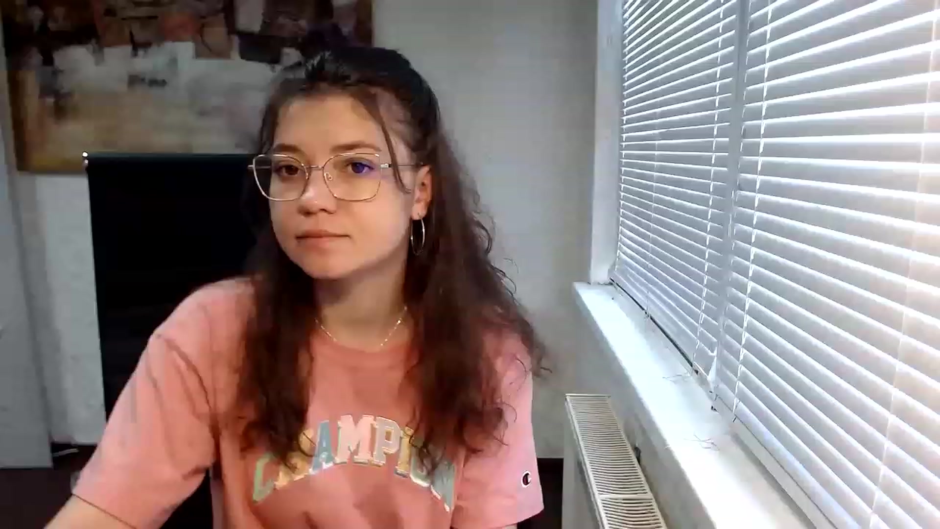 Gallery image thumbnail from SweetArinaA's myfreecams stream on, 06/20/2023, 10:08 image 3 of 20
