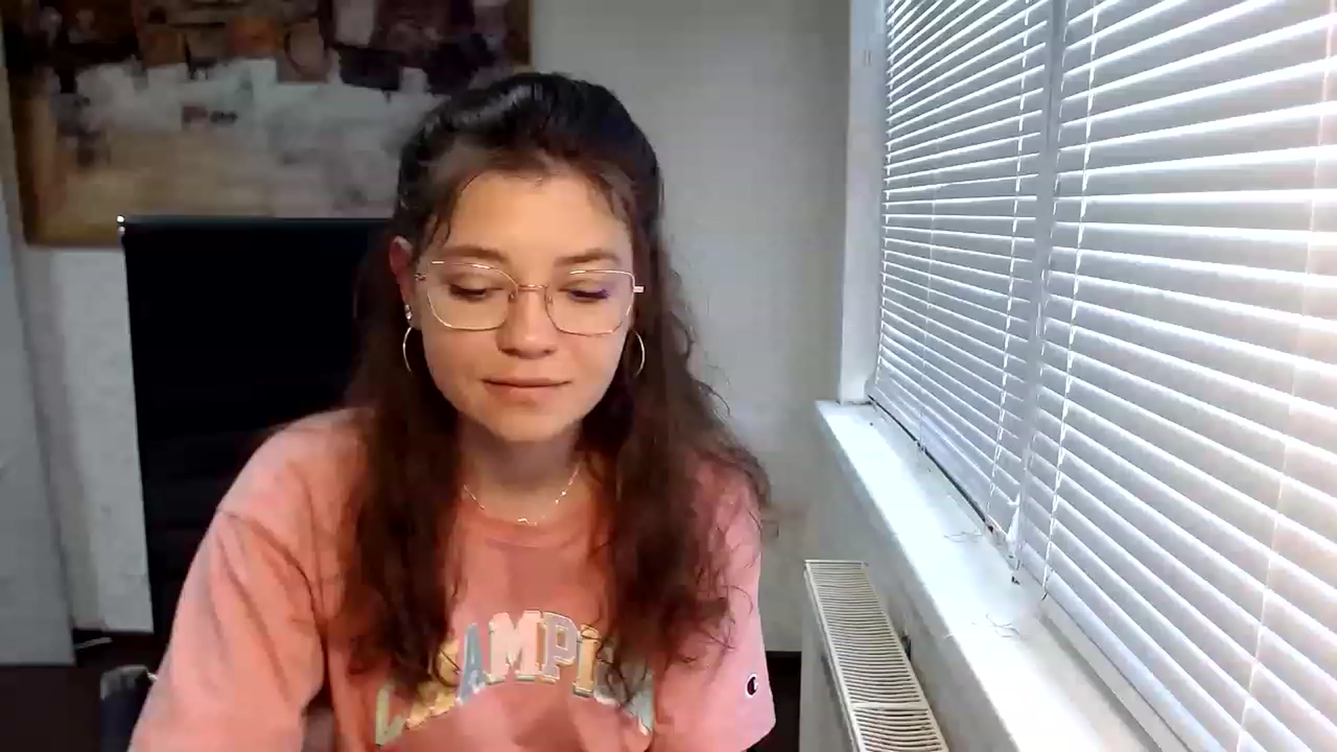 Gallery image thumbnail from SweetArinaA's myfreecams stream on, 06/20/2023, 10:08 image 2 of 20