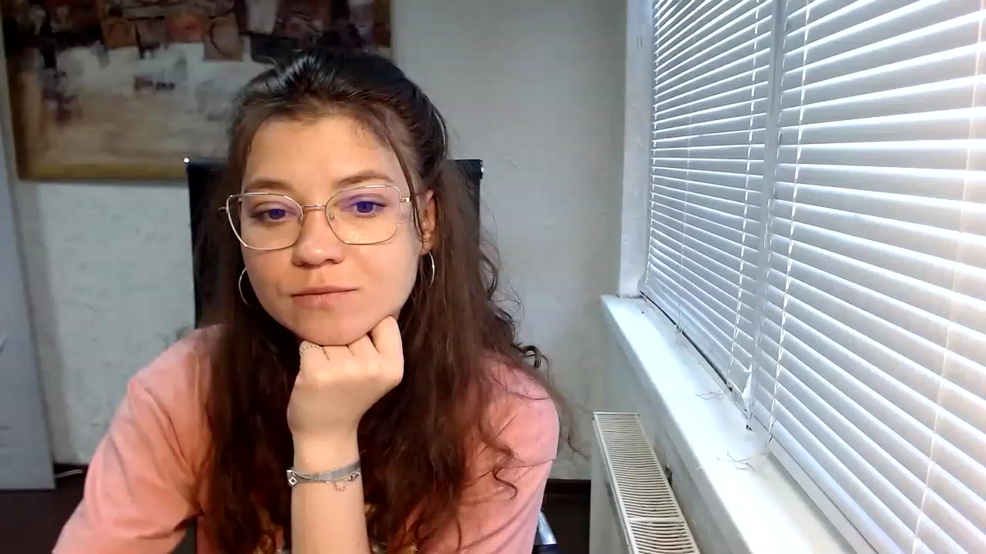 Gallery image thumbnail from SweetArinaA's myfreecams stream on, 06/20/2023, 10:08 image 15 of 20