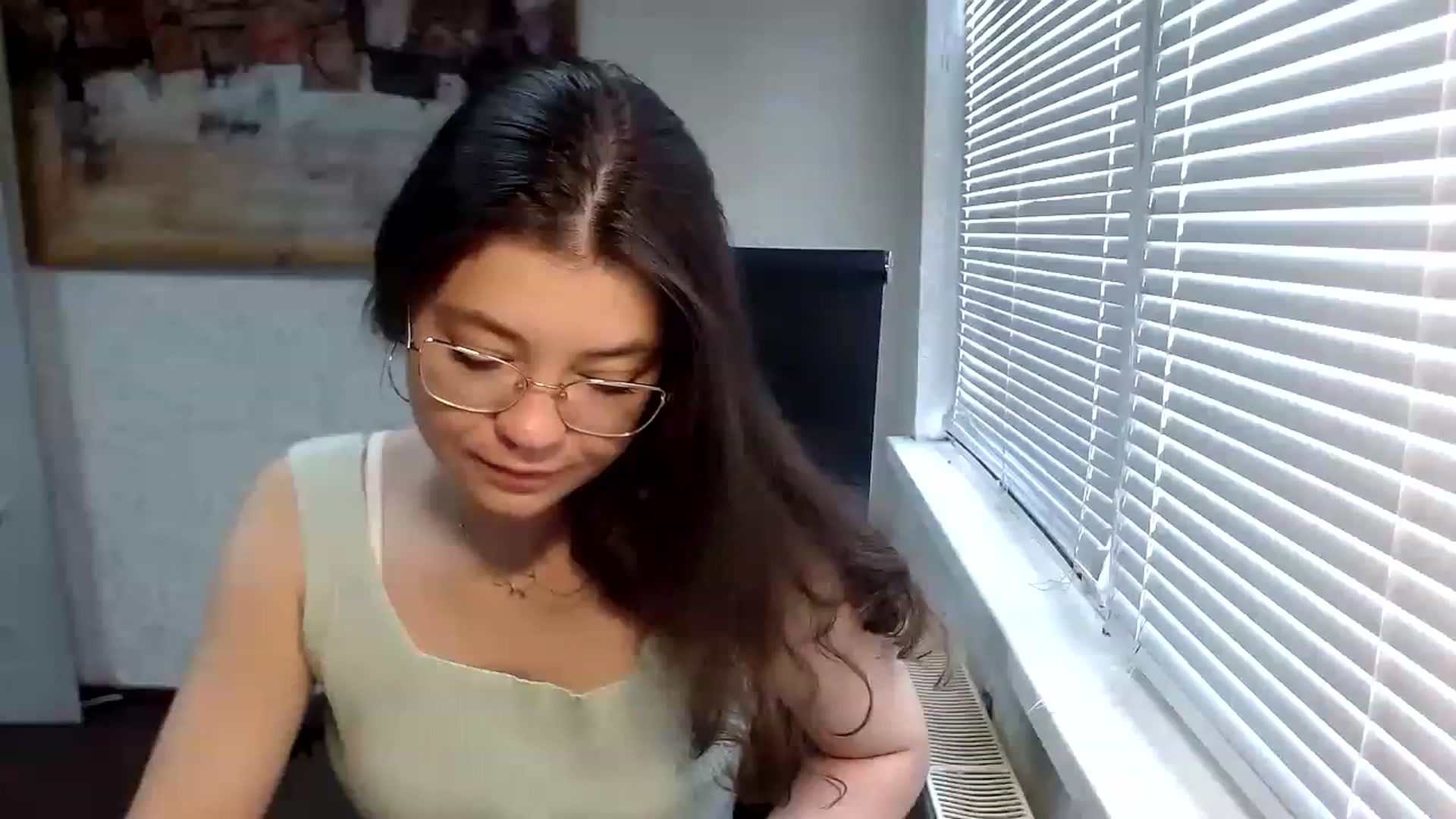 Gallery image thumbnail from SweetArinaA's myfreecams stream on, 06/22/2023, 08:44 image 11 of 20