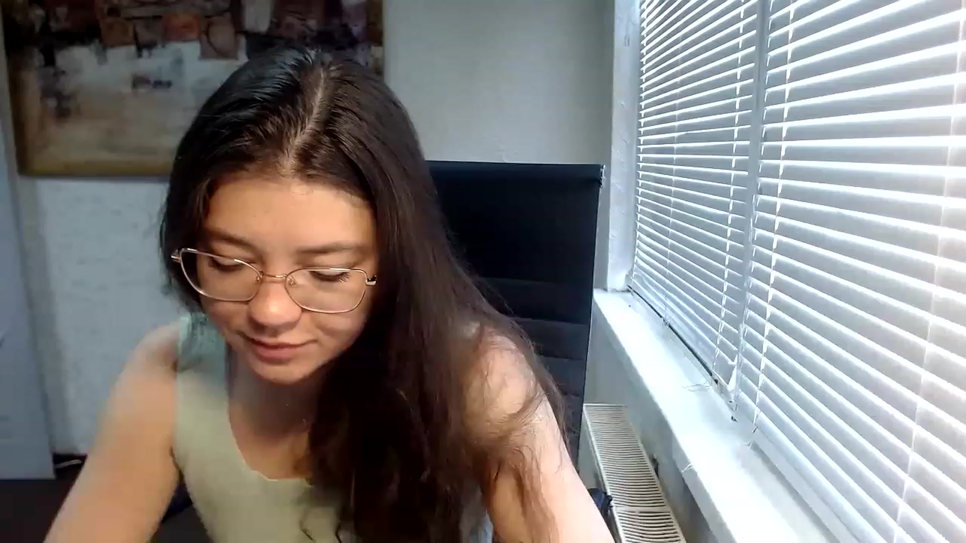 Gallery image thumbnail from SweetArinaA's myfreecams stream on, 06/22/2023, 08:44 image 10 of 20