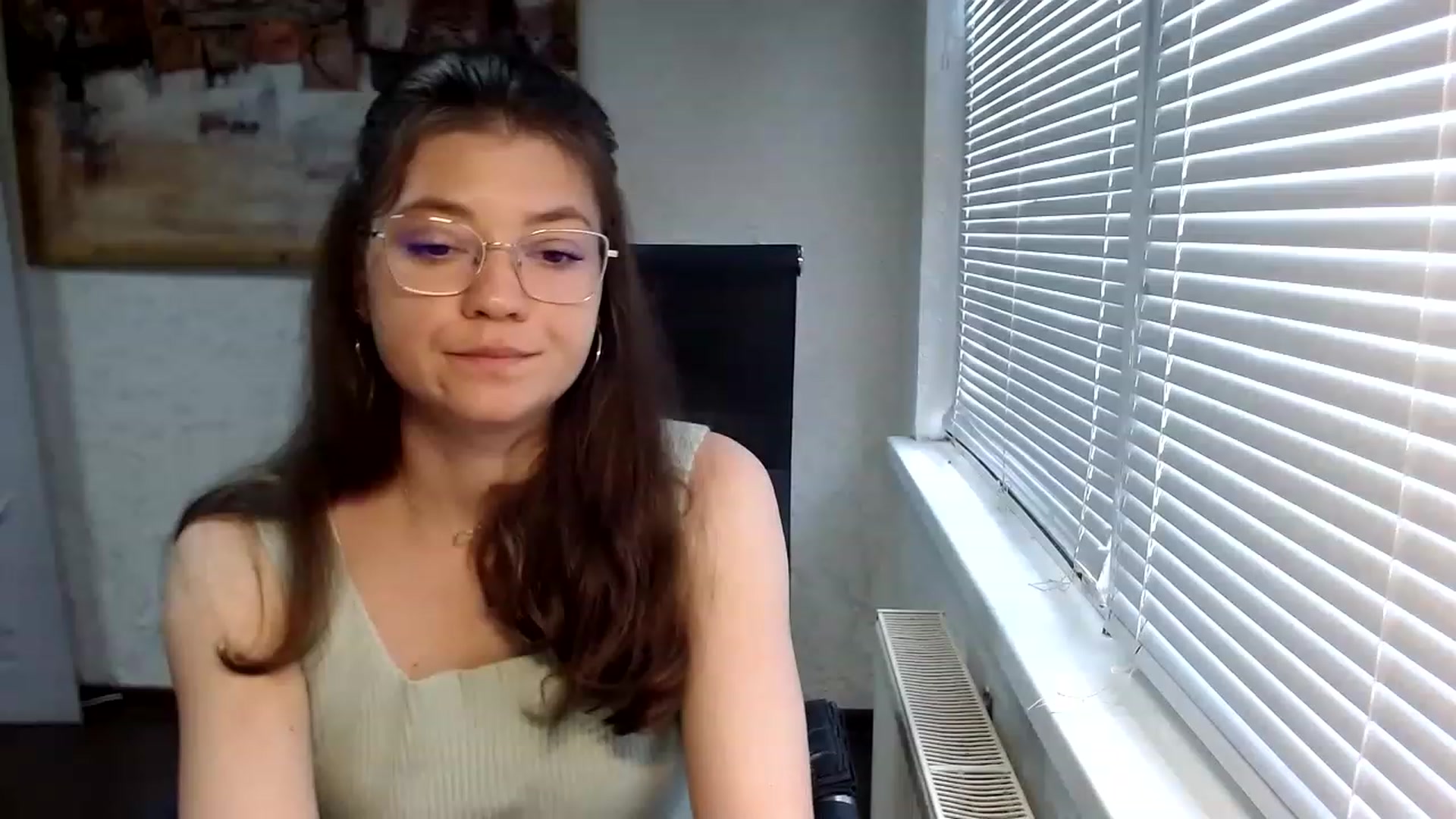 Gallery image thumbnail from SweetArinaA's myfreecams stream on, 06/22/2023, 09:32 image 2 of 20