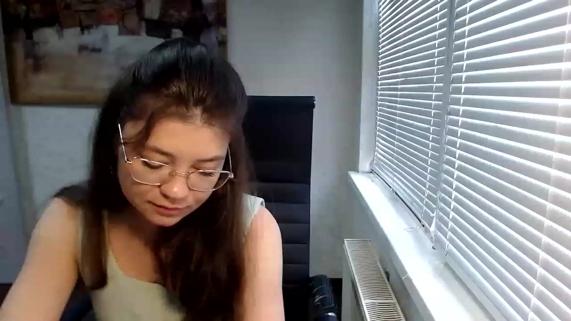 Gallery image thumbnail from SweetArinaA's myfreecams stream on, 06/22/2023, 09:32 image 7 of 20