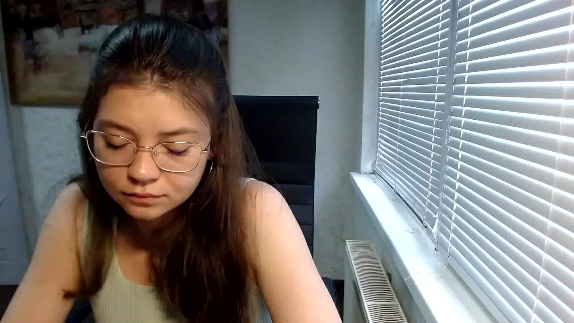 Gallery image thumbnail from SweetArinaA's myfreecams stream on, 06/22/2023, 09:32 image 3 of 20