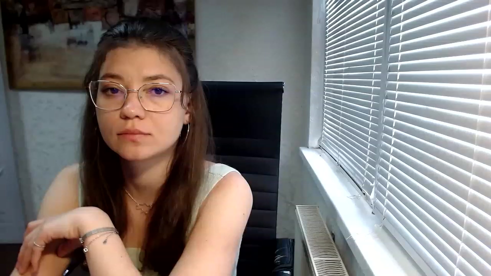 Gallery image thumbnail from SweetArinaA's myfreecams stream on, 06/22/2023, 09:32 image 20 of 20