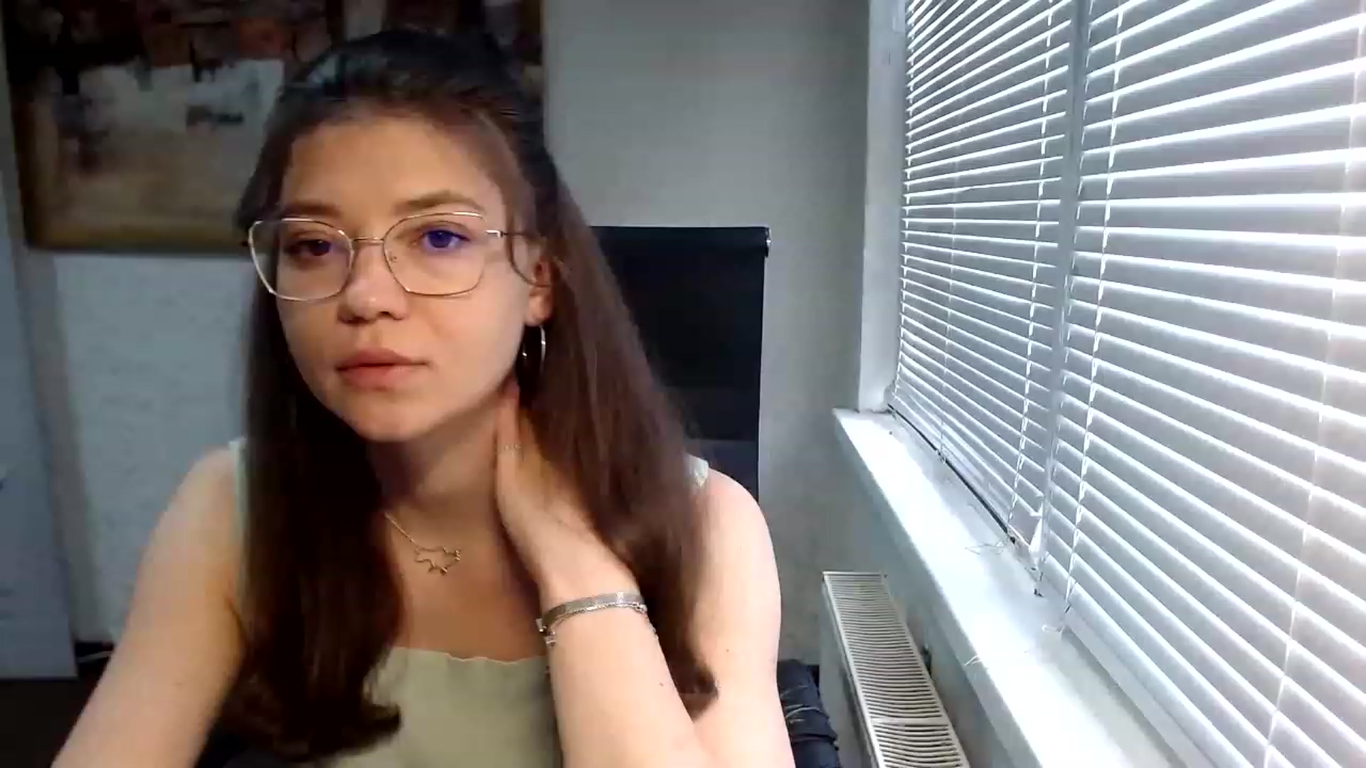 Gallery image thumbnail from SweetArinaA's myfreecams stream on, 06/22/2023, 09:54 image 1 of 20