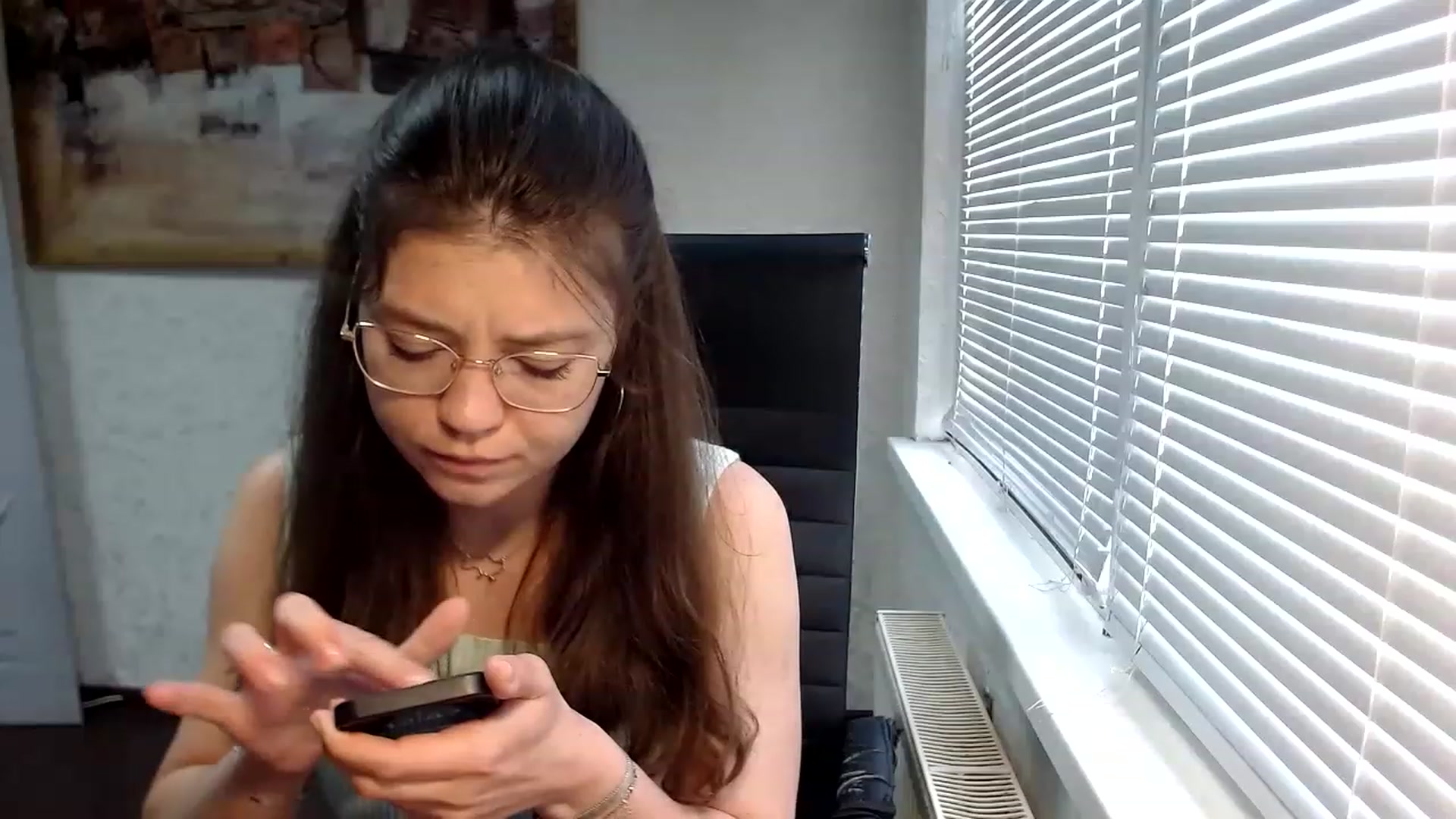 Gallery image thumbnail from SweetArinaA's myfreecams stream on, 06/22/2023, 09:54 image 11 of 20