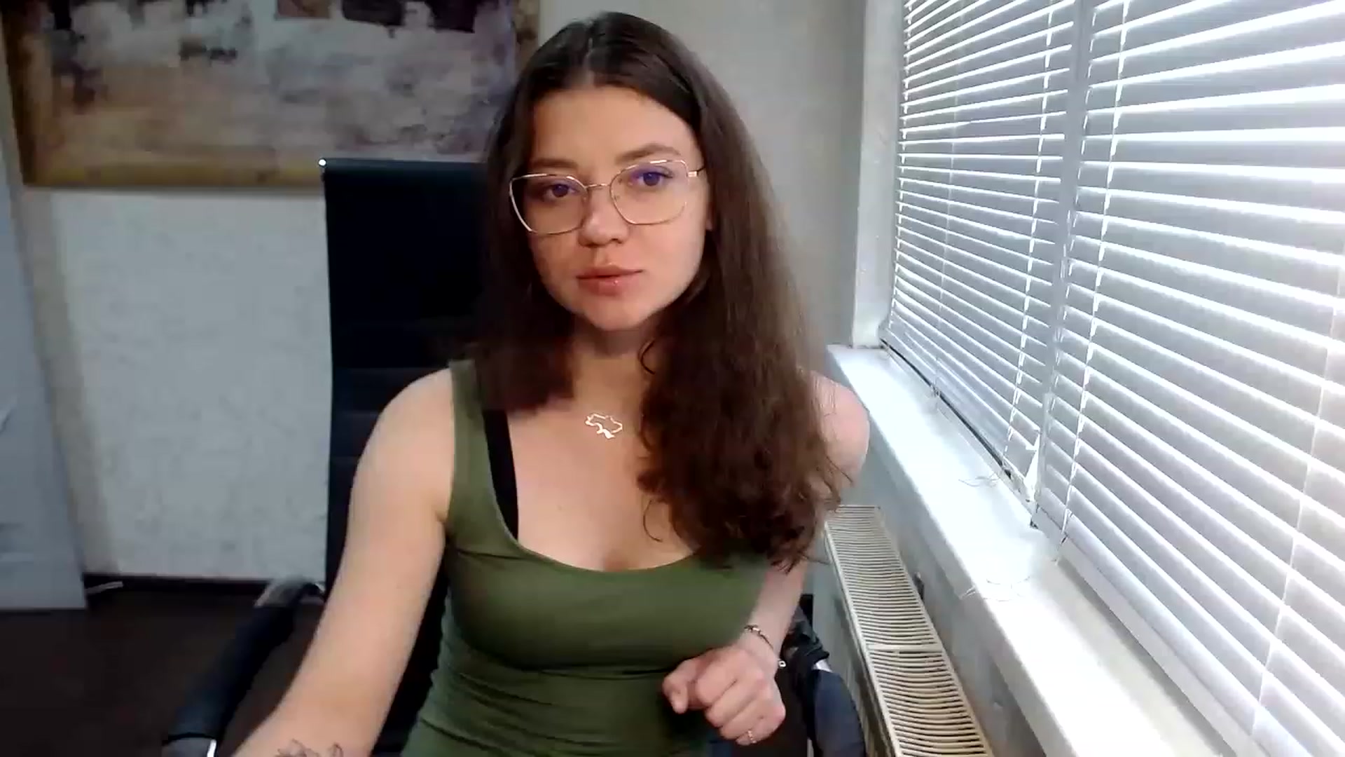 Gallery image thumbnail from SweetArinaA's myfreecams stream on, 06/24/2023, 13:57 image 11 of 20