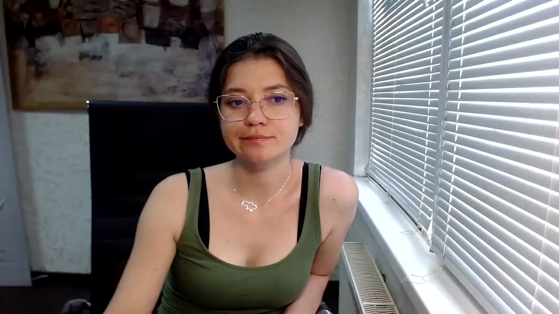 Gallery image thumbnail from SweetArinaA's myfreecams stream on, 06/24/2023, 13:57 image 3 of 20