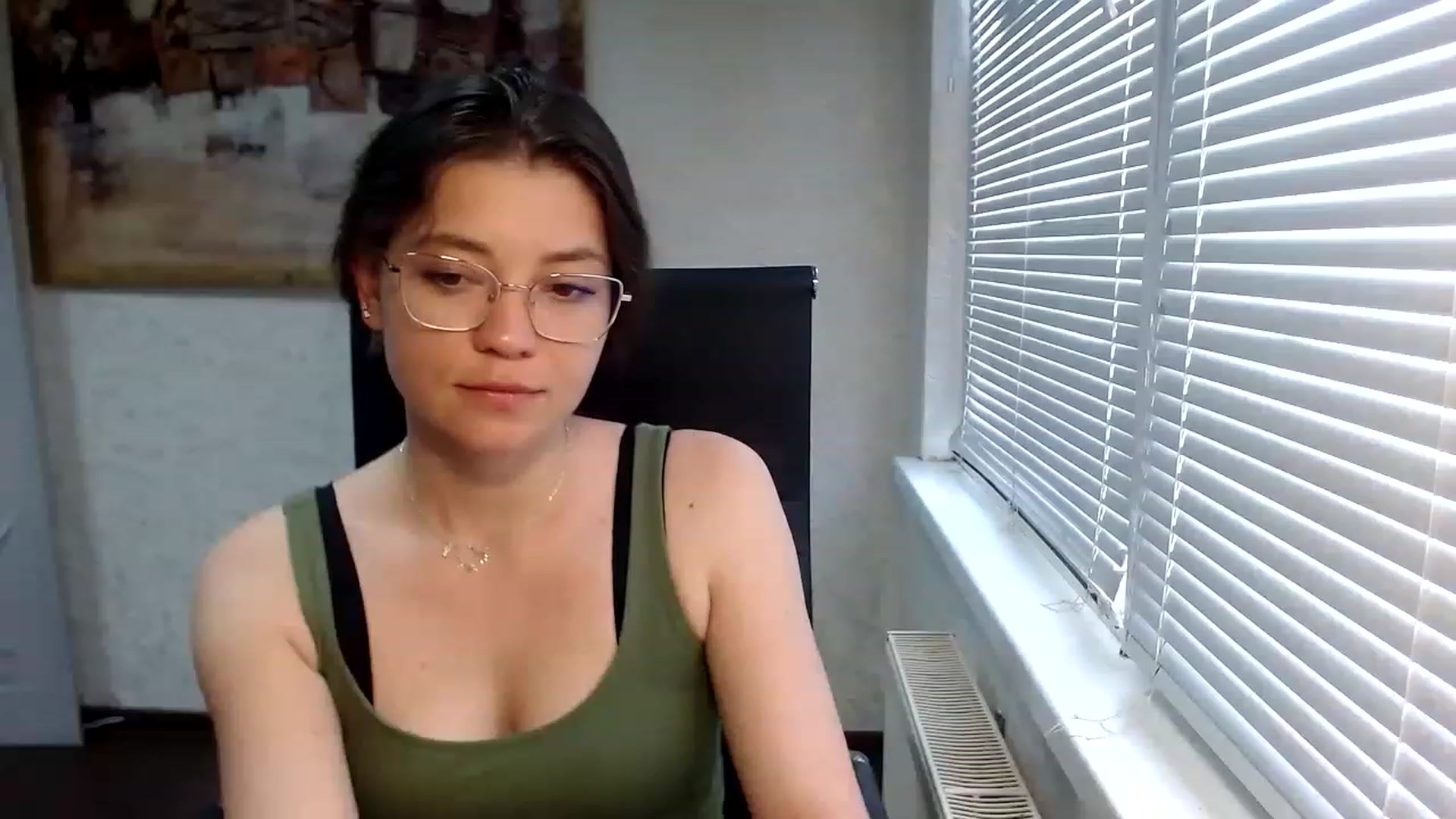 Gallery image thumbnail from SweetArinaA's myfreecams stream on, 06/24/2023, 13:57 image 5 of 20