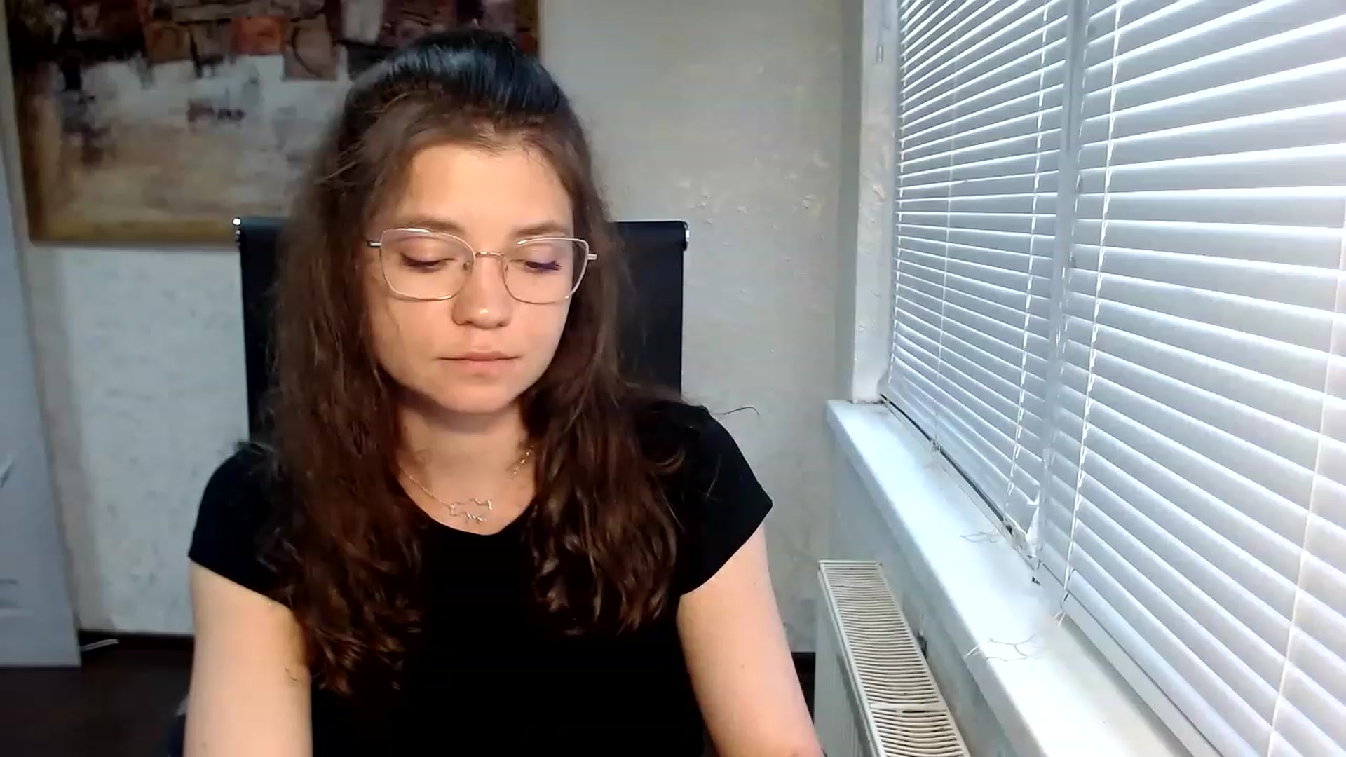 Gallery image thumbnail from SweetArinaA's myfreecams stream on, 06/25/2023, 16:10 image 11 of 20