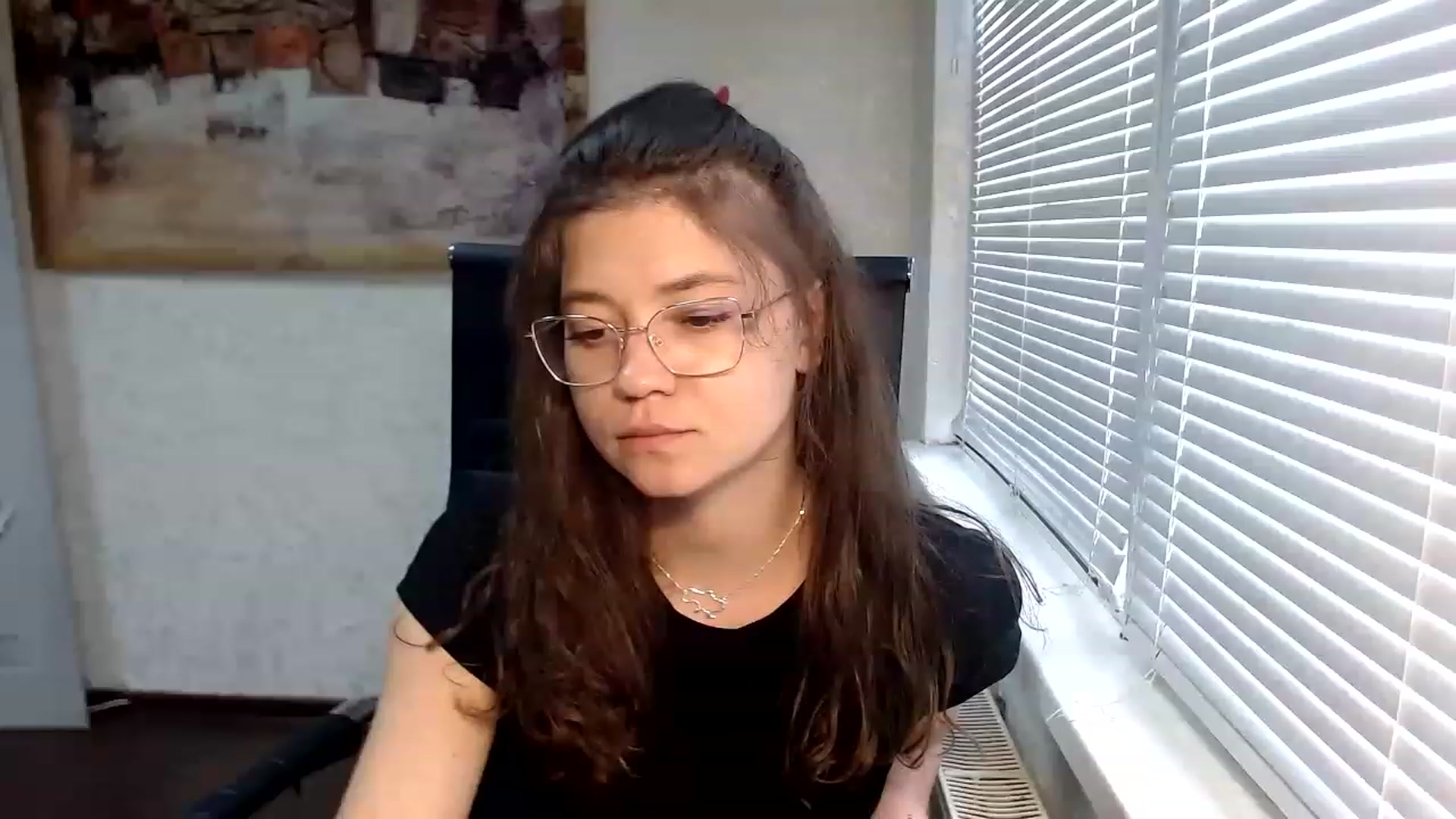 Gallery image thumbnail from SweetArinaA's myfreecams stream on, 06/25/2023, 16:10 image 1 of 20
