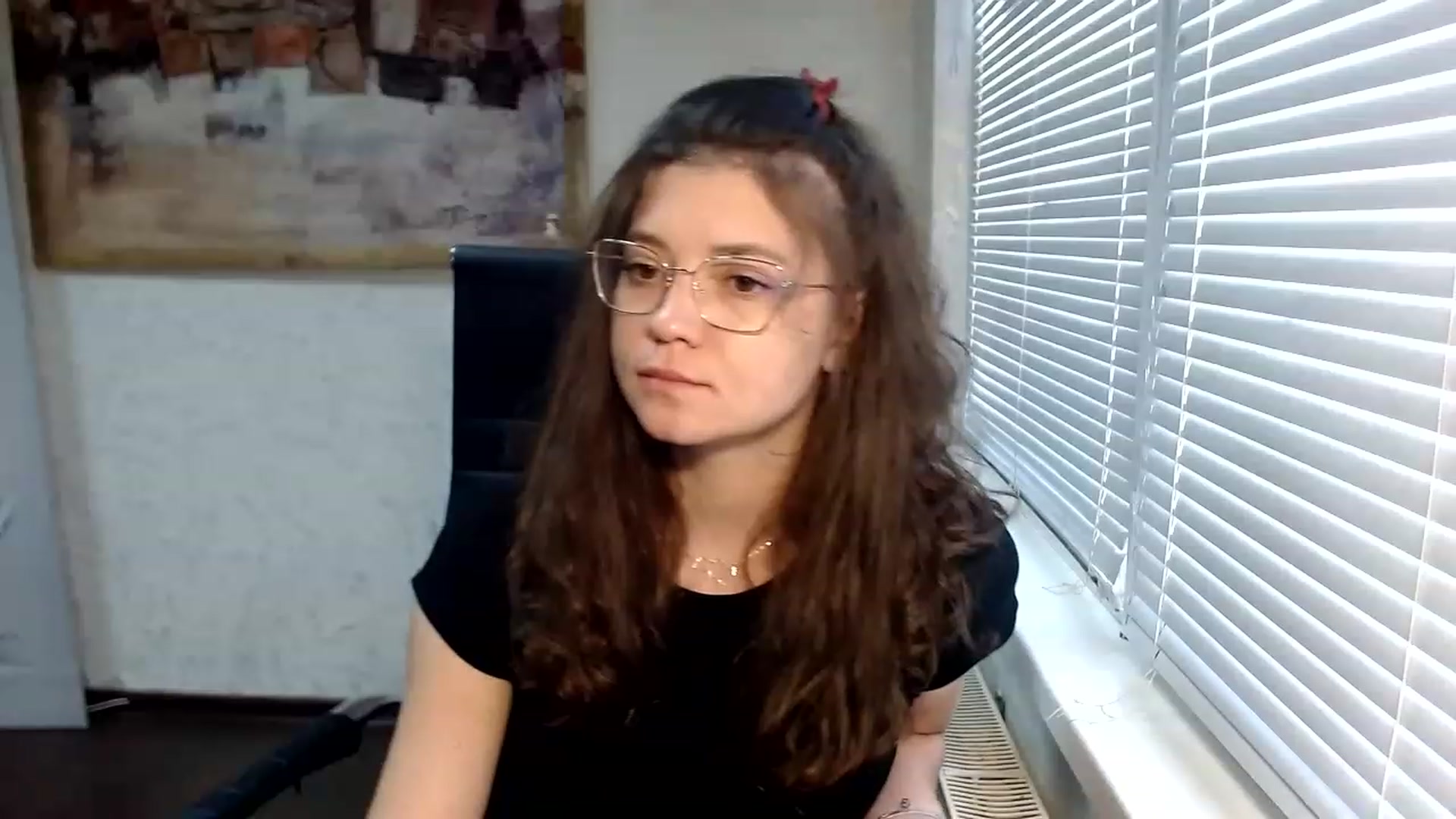 Gallery image thumbnail from SweetArinaA's myfreecams stream on, 06/25/2023, 16:10 image 3 of 20