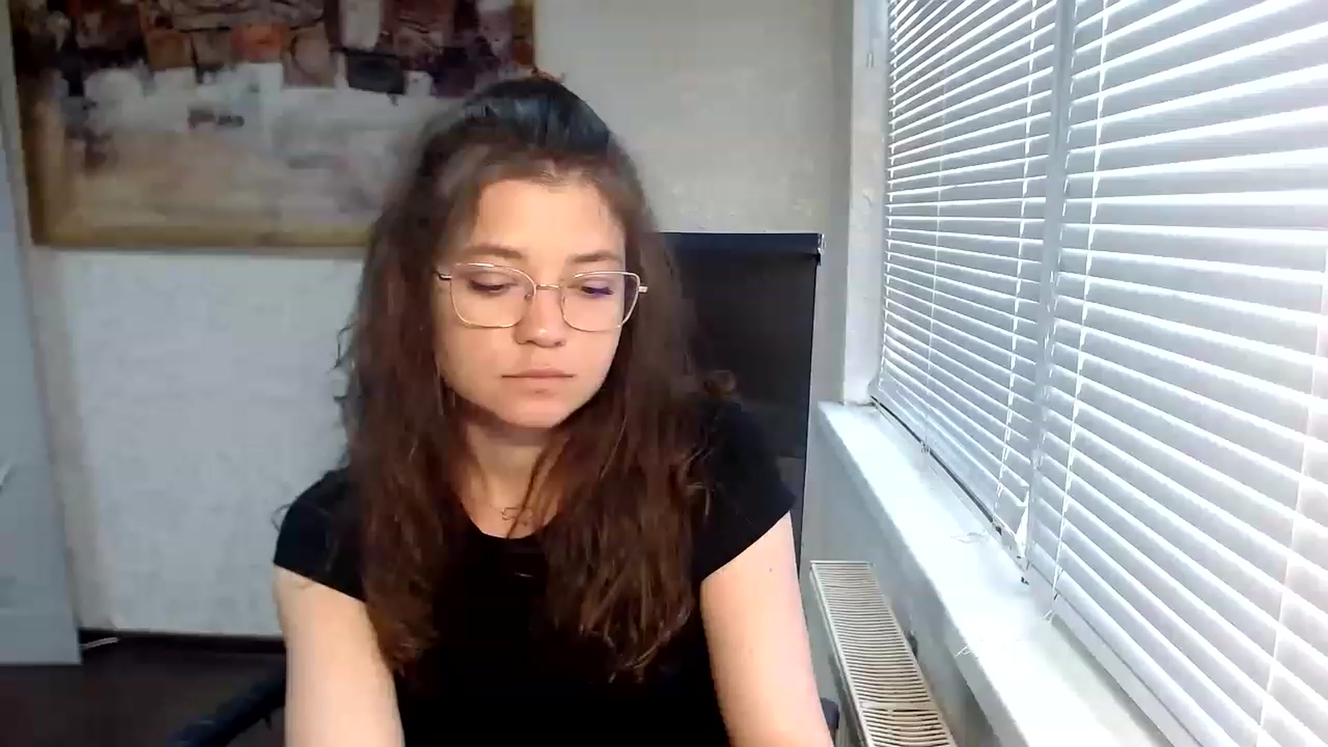 Gallery image thumbnail from SweetArinaA's myfreecams stream on, 06/25/2023, 16:10 image 4 of 20