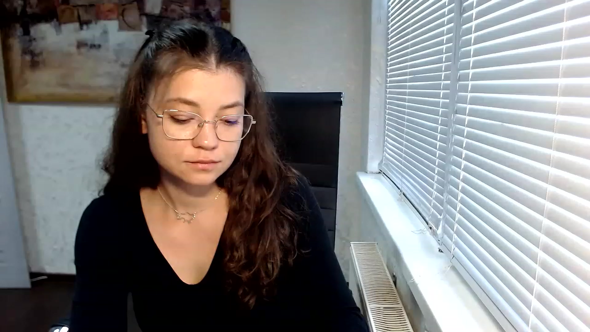 Gallery image thumbnail from SweetArinaA's myfreecams stream on, 06/26/2023, 14:14 image 12 of 20