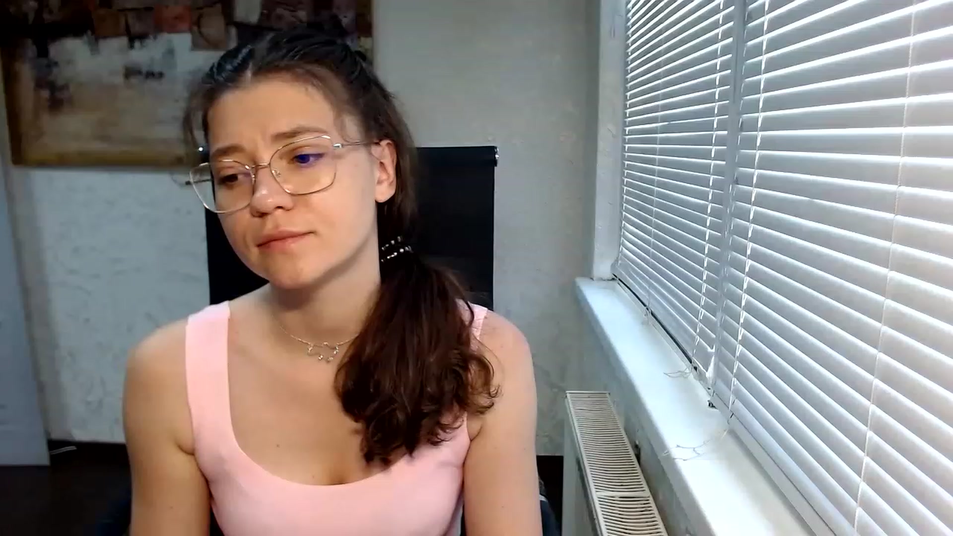 Gallery image thumbnail from SweetArinaA's myfreecams stream on, 06/26/2023, 15:18 image 19 of 20
