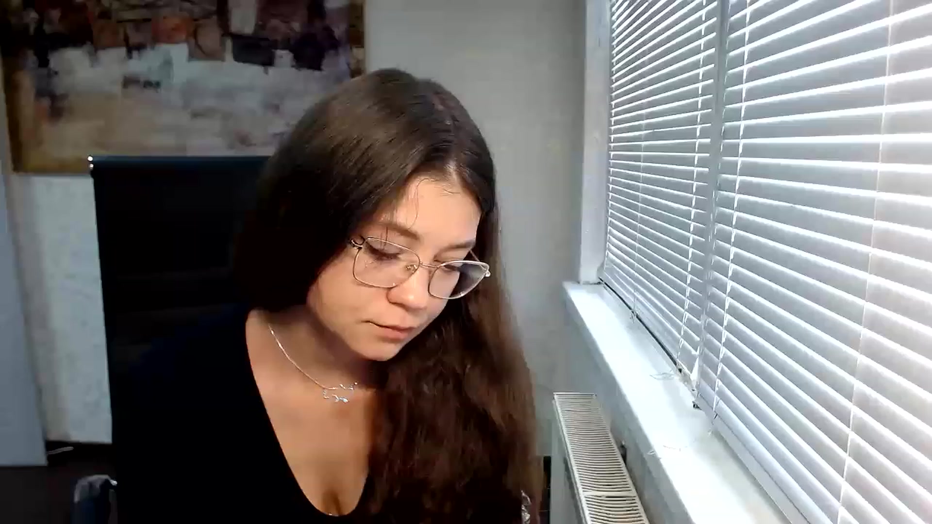 Gallery image thumbnail from SweetArinaA's myfreecams stream on, 06/27/2023, 16:11 image 6 of 20