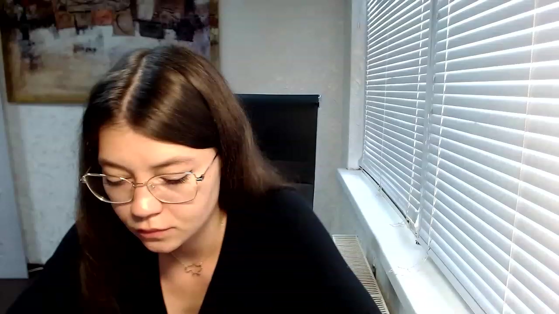 Gallery image thumbnail from SweetArinaA's myfreecams stream on, 06/27/2023, 16:11 image 16 of 20