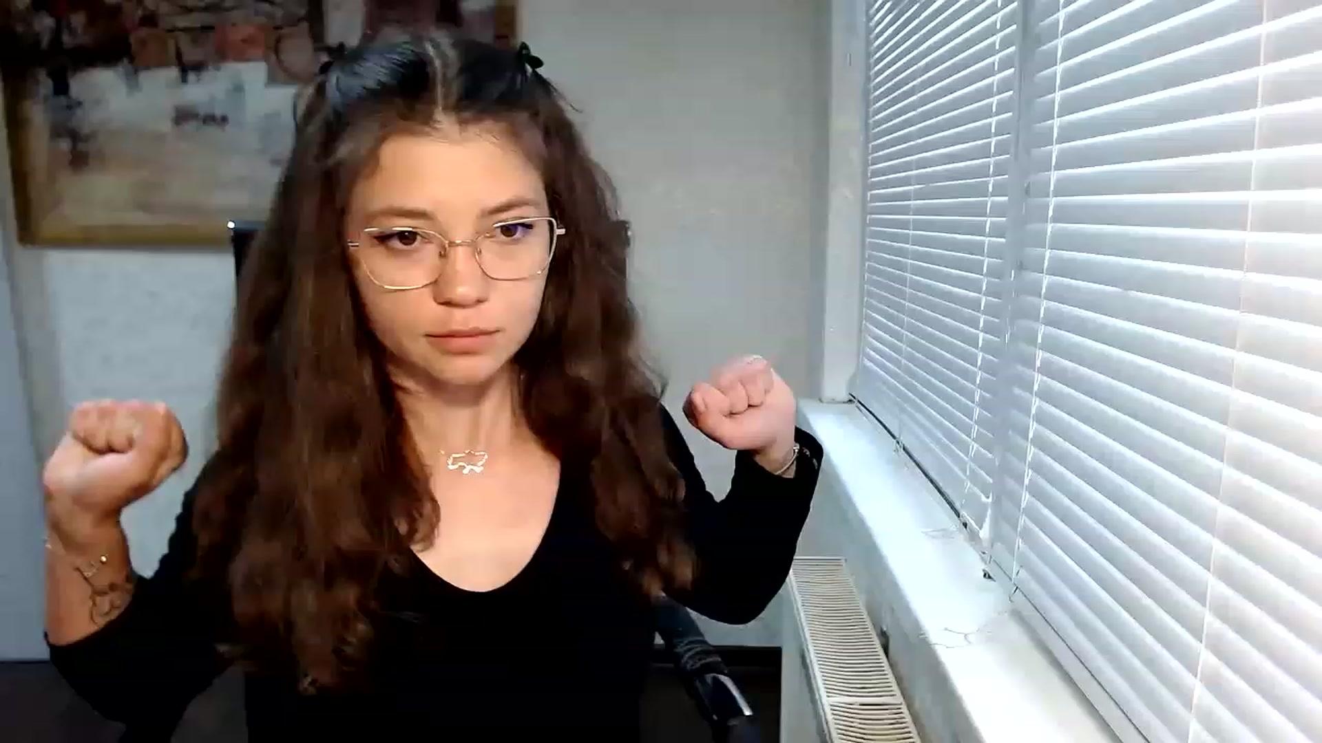 Gallery image thumbnail from SweetArinaA's myfreecams stream on, 06/27/2023, 16:59 image 12 of 20