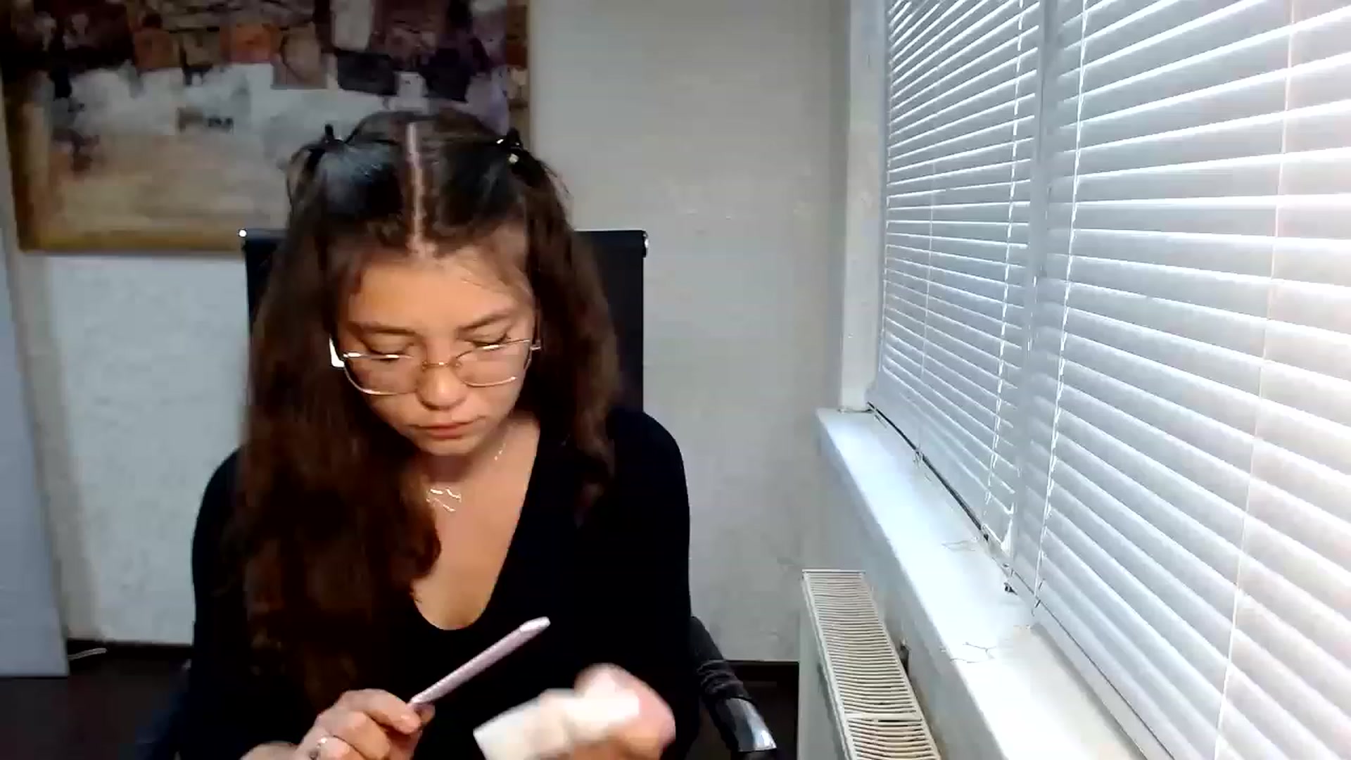 Gallery image thumbnail from SweetArinaA's myfreecams stream on, 06/27/2023, 16:59 image 10 of 20