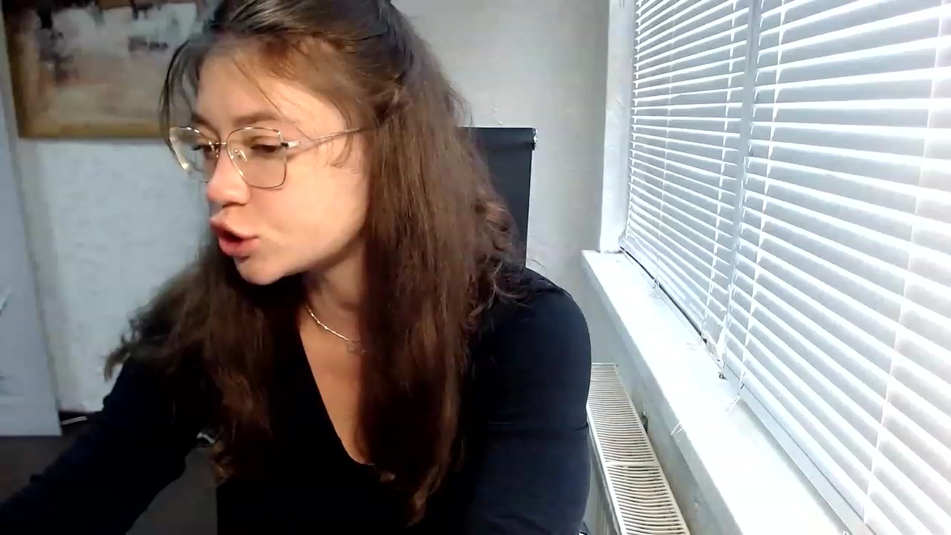 Gallery image thumbnail from SweetArinaA's myfreecams stream on, 06/29/2023, 11:17 image 16 of 20