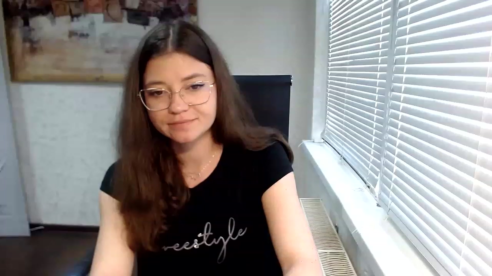 Gallery image thumbnail from SweetArinaA's myfreecams stream on, 06/30/2023, 13:02 image 13 of 20