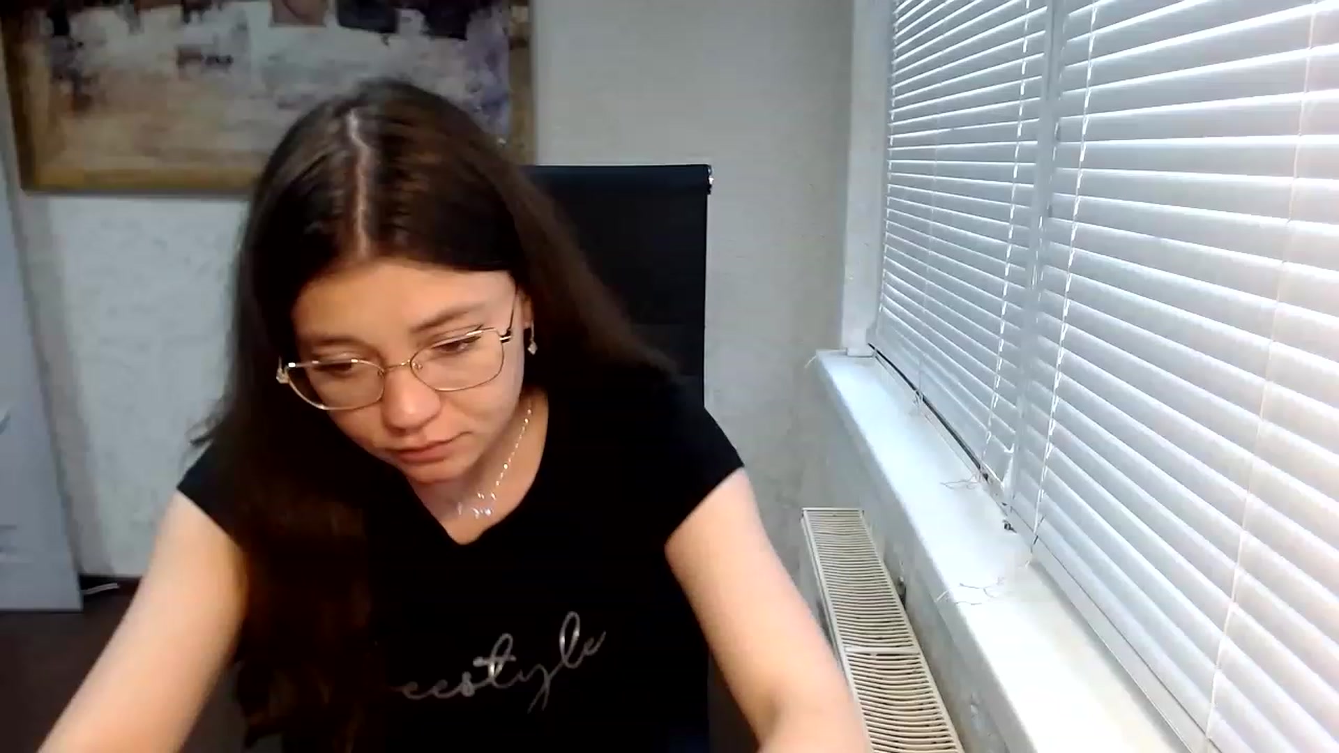 Gallery image thumbnail from SweetArinaA's myfreecams stream on, 06/30/2023, 16:27 image 19 of 20