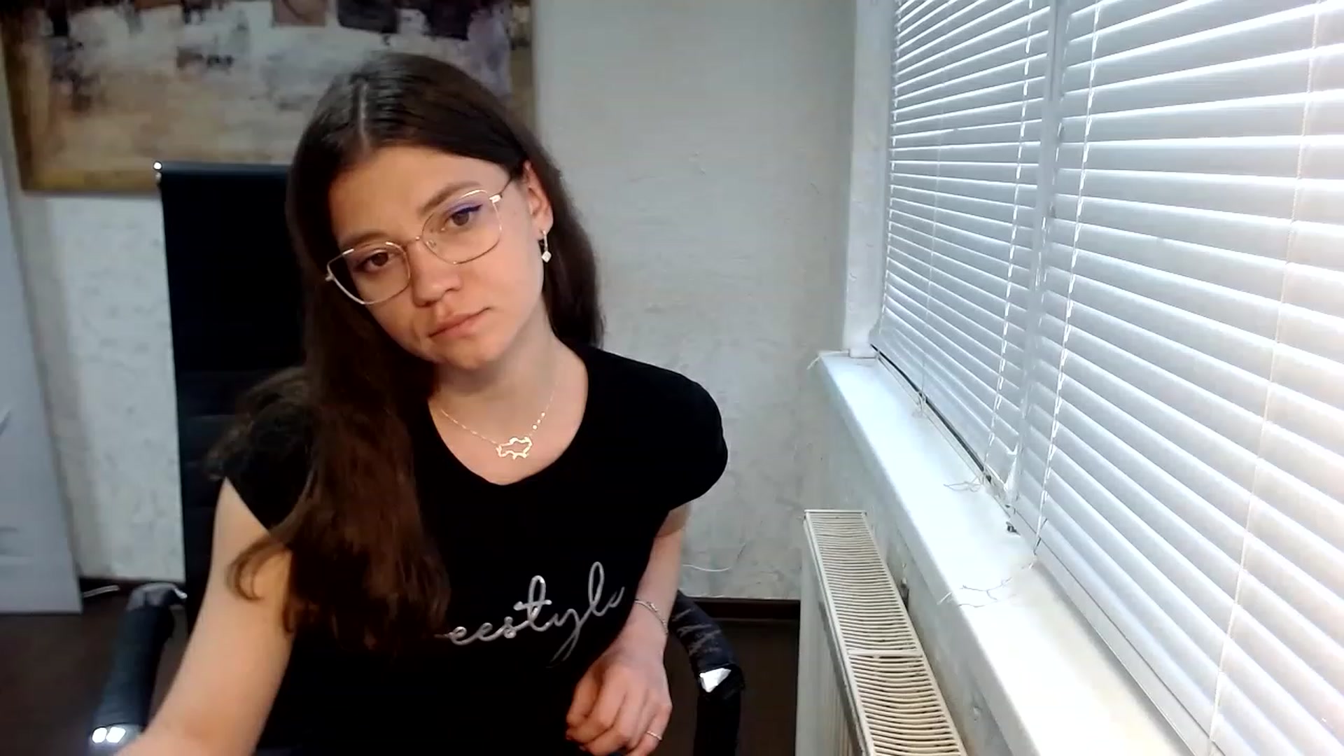 Gallery image thumbnail from SweetArinaA's myfreecams stream on, 06/30/2023, 16:27 image 18 of 20