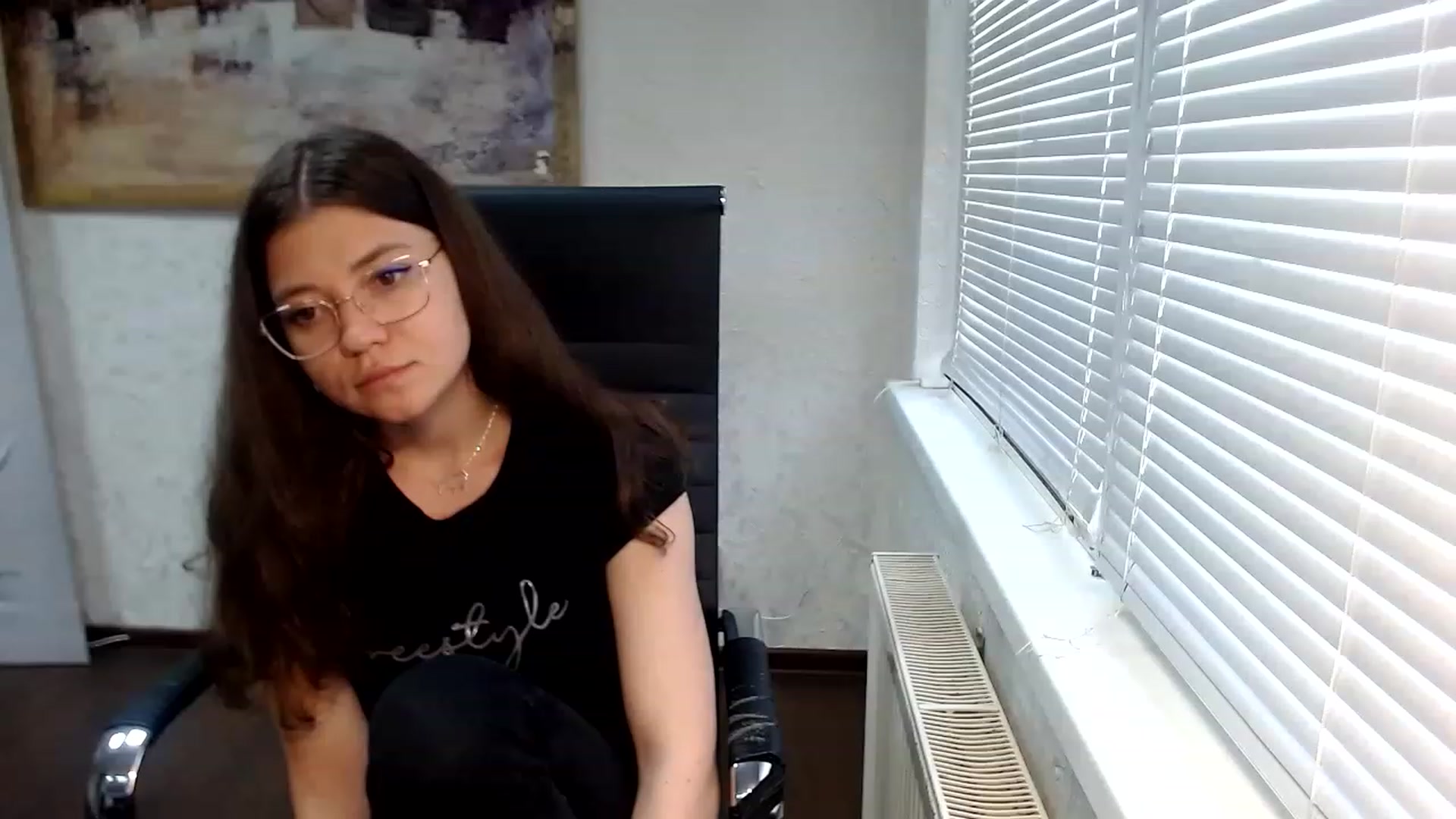 Gallery image thumbnail from SweetArinaA's myfreecams stream on, 06/30/2023, 16:27 image 16 of 20