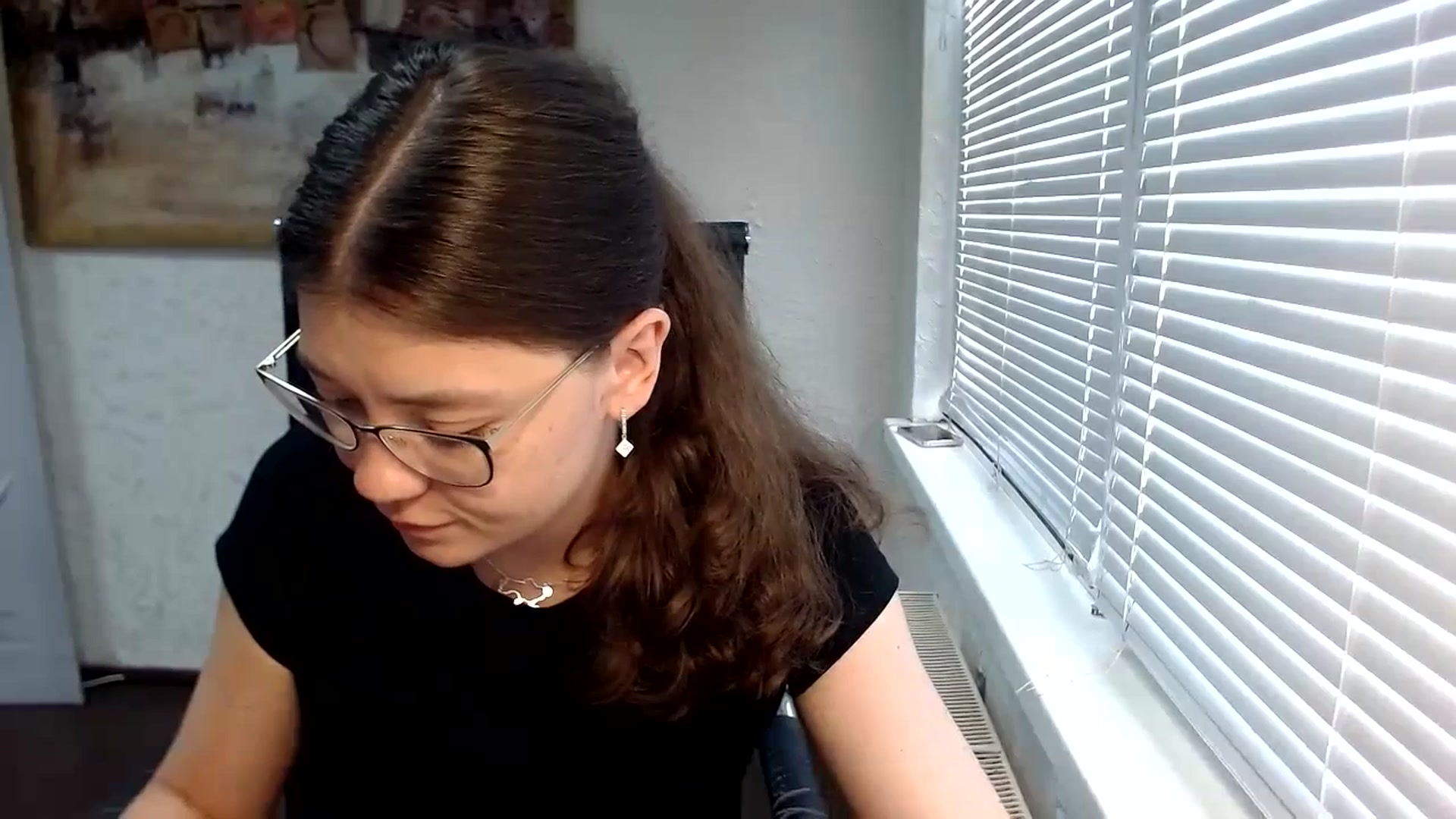 Gallery image thumbnail from SweetArinaA's myfreecams stream on, 07/01/2023, 12:08 image 10 of 20