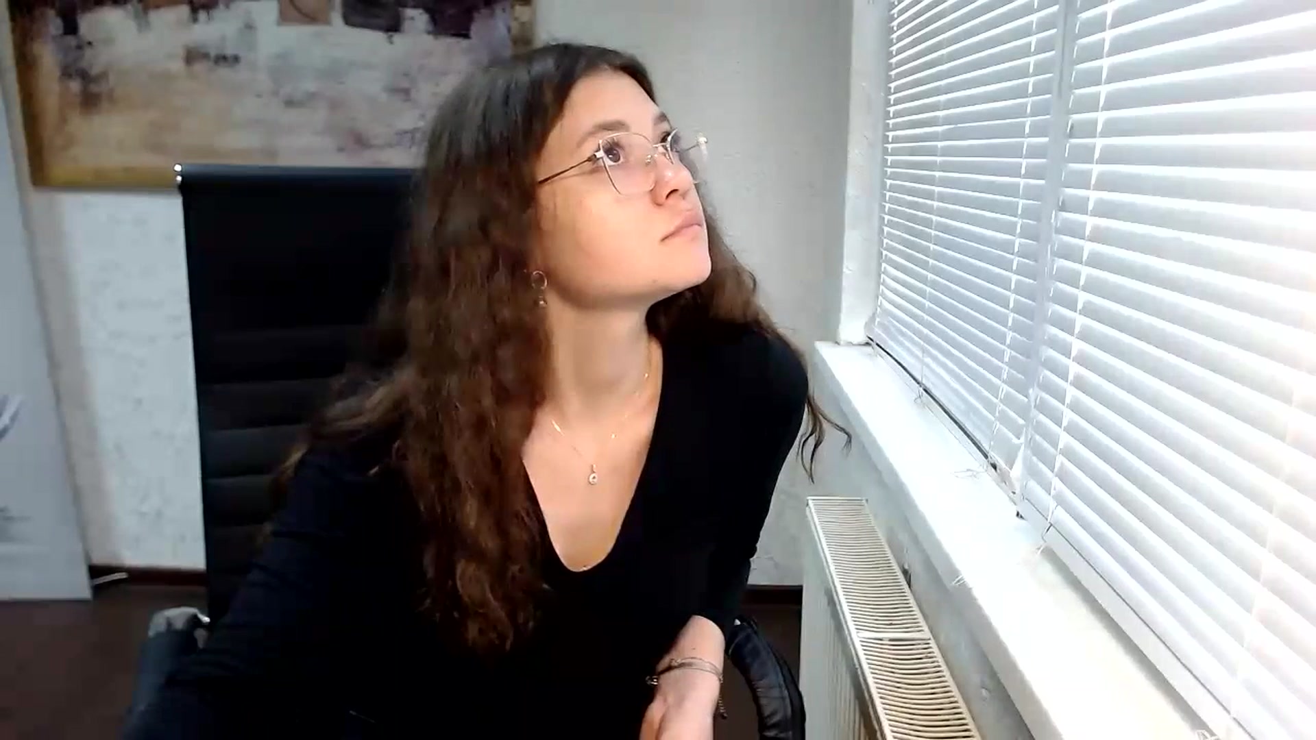 Gallery image thumbnail from SweetArinaA's myfreecams stream on, 07/07/2023, 15:14 image 3 of 20