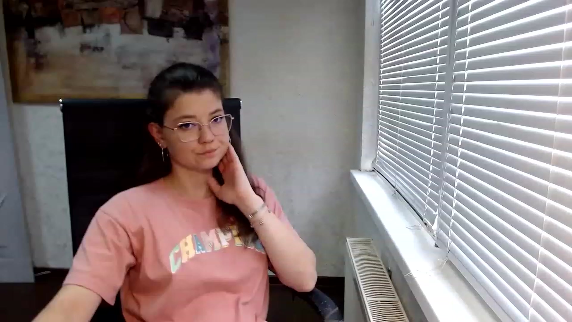 Gallery image thumbnail from SweetArinaA's myfreecams stream on, 07/09/2023, 13:39 image 17 of 20